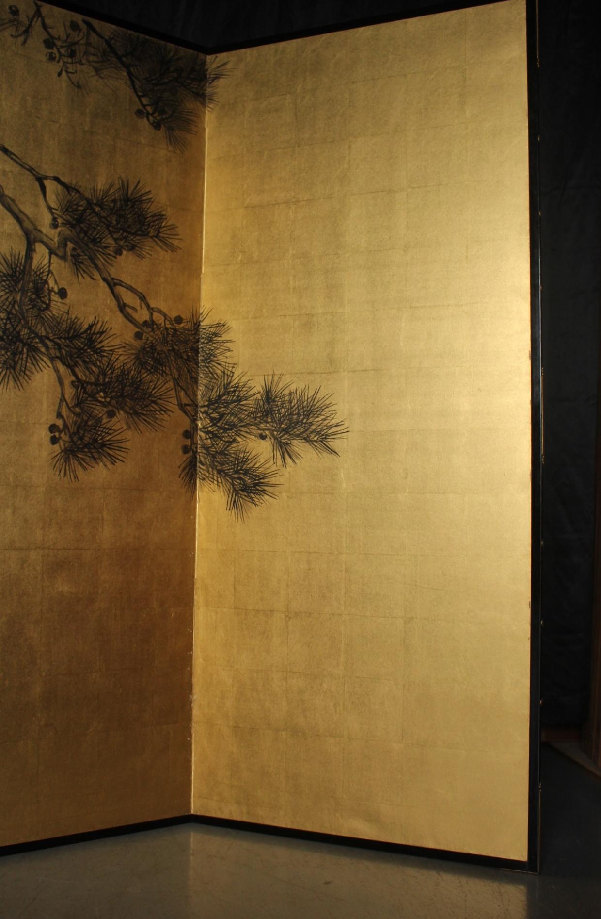 20th Century Japanese Antiques 6panels, Gold back, crane and pine, Araki Jippo folding screen For Sale