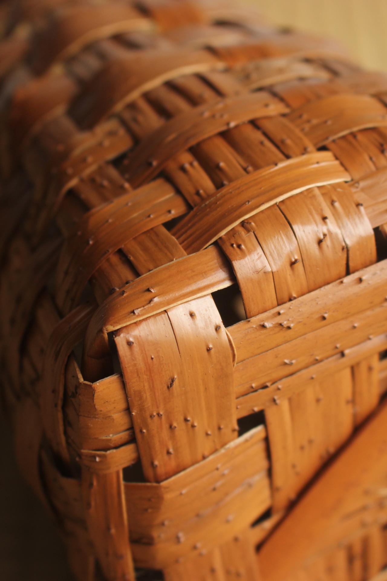 Japanese Antiques a basket by Chikuryu-sai Yamamoto(山本竹龍齋) lotus Bamboo For Sale 7