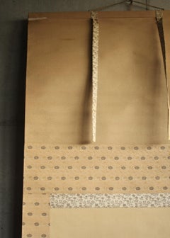 K7 Japanese Antiques Hanging scroll, silk, crane