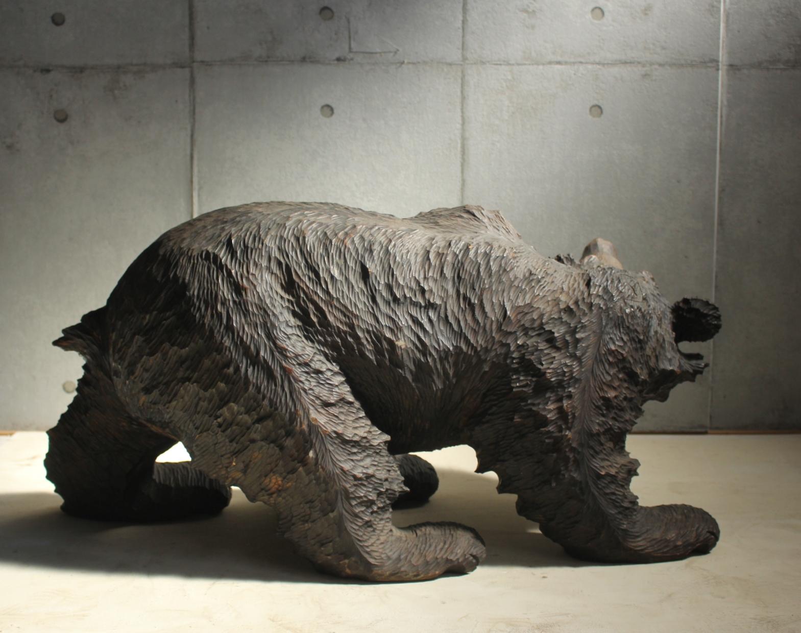 Japanese Antiques Hokkaido Folk Crafts Large Wood Carving Bear For Sale 7