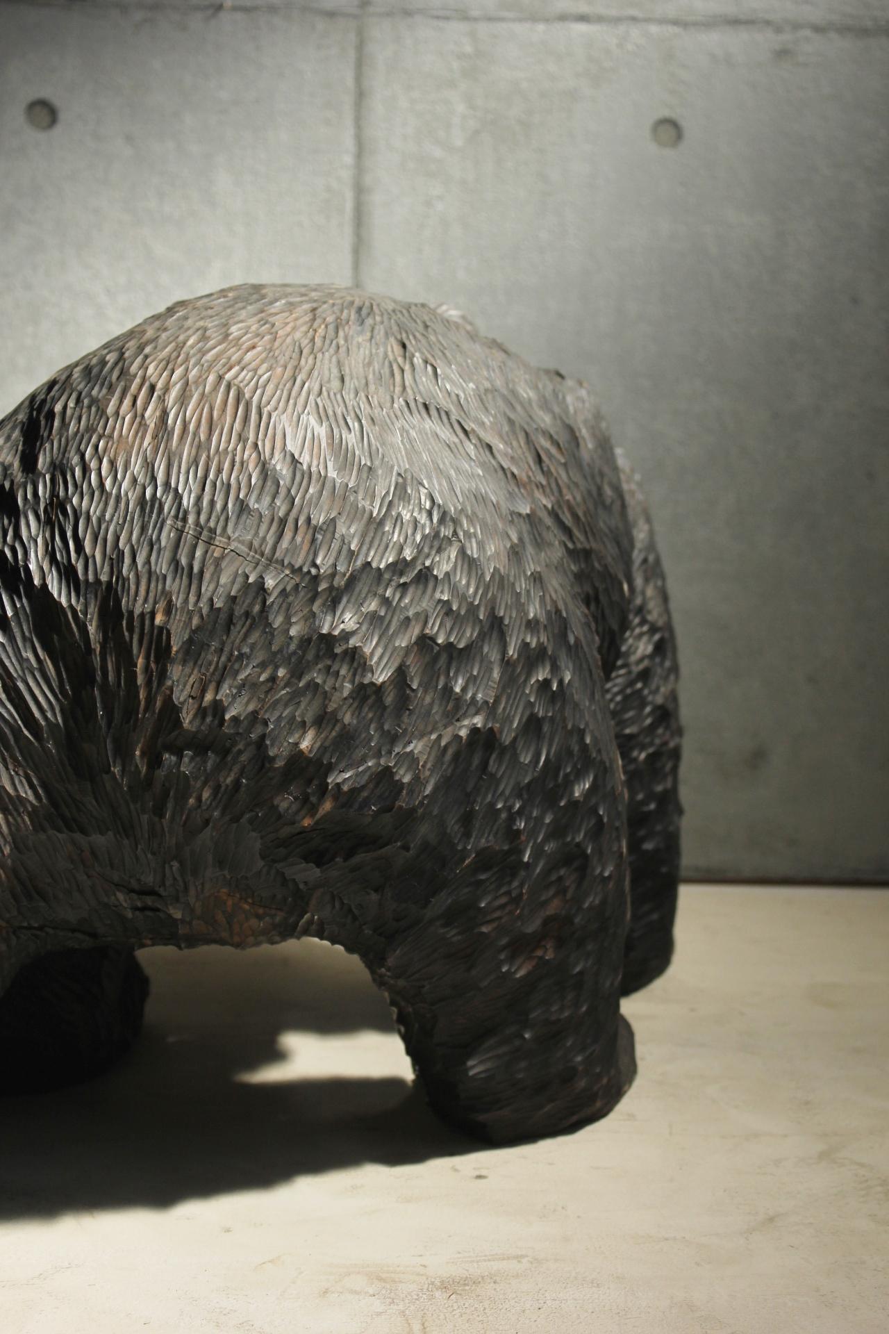 Japanese Antiques Hokkaido Folk Crafts Large Wood Carving Bear For Sale 11