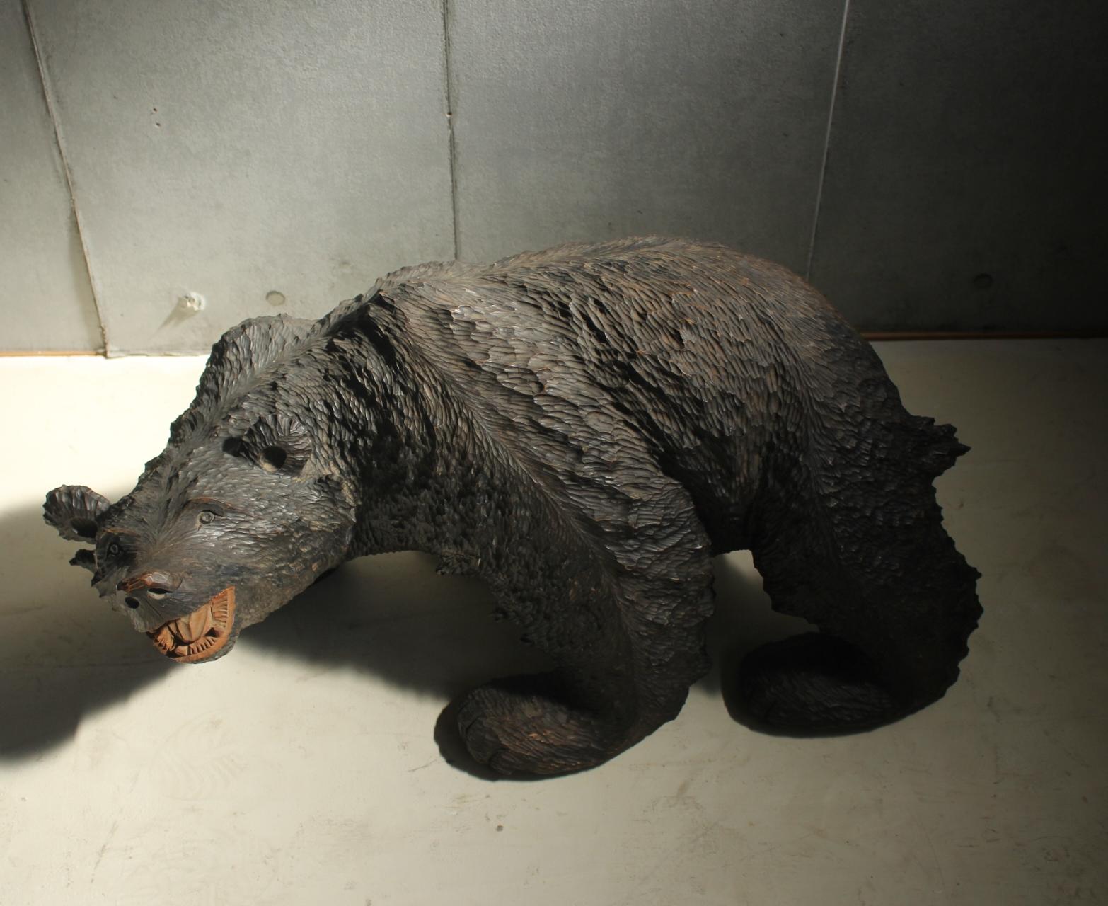 20th Century Japanese Antiques Hokkaido Folk Crafts Large Wood Carving Bear For Sale
