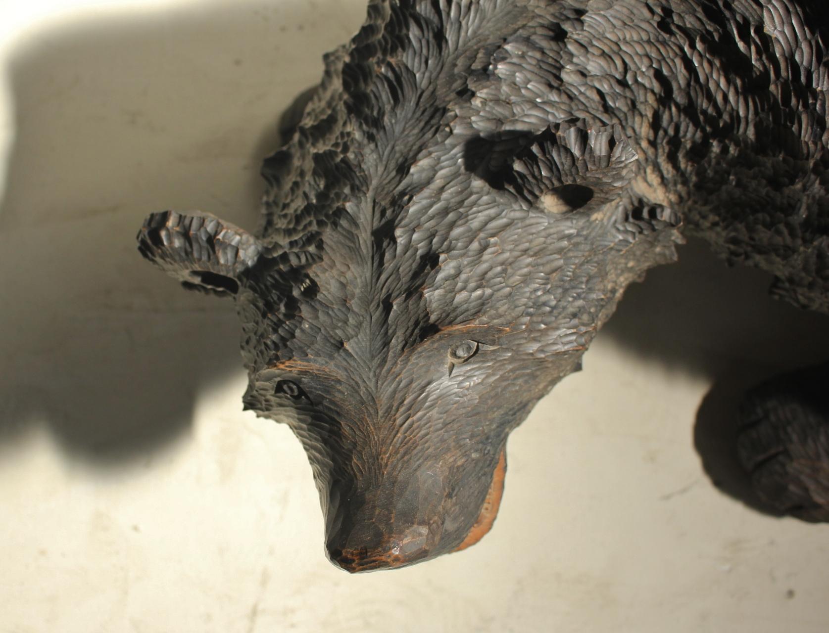 Japanese Antiques Hokkaido Folk Crafts Large Wood Carving Bear For Sale 3