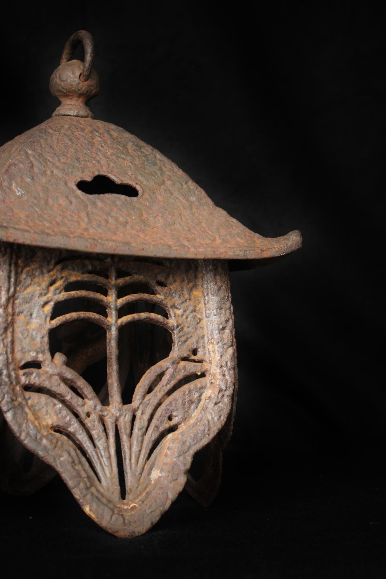 Antigüedades japonesas Farol de hierro Japonés en venta