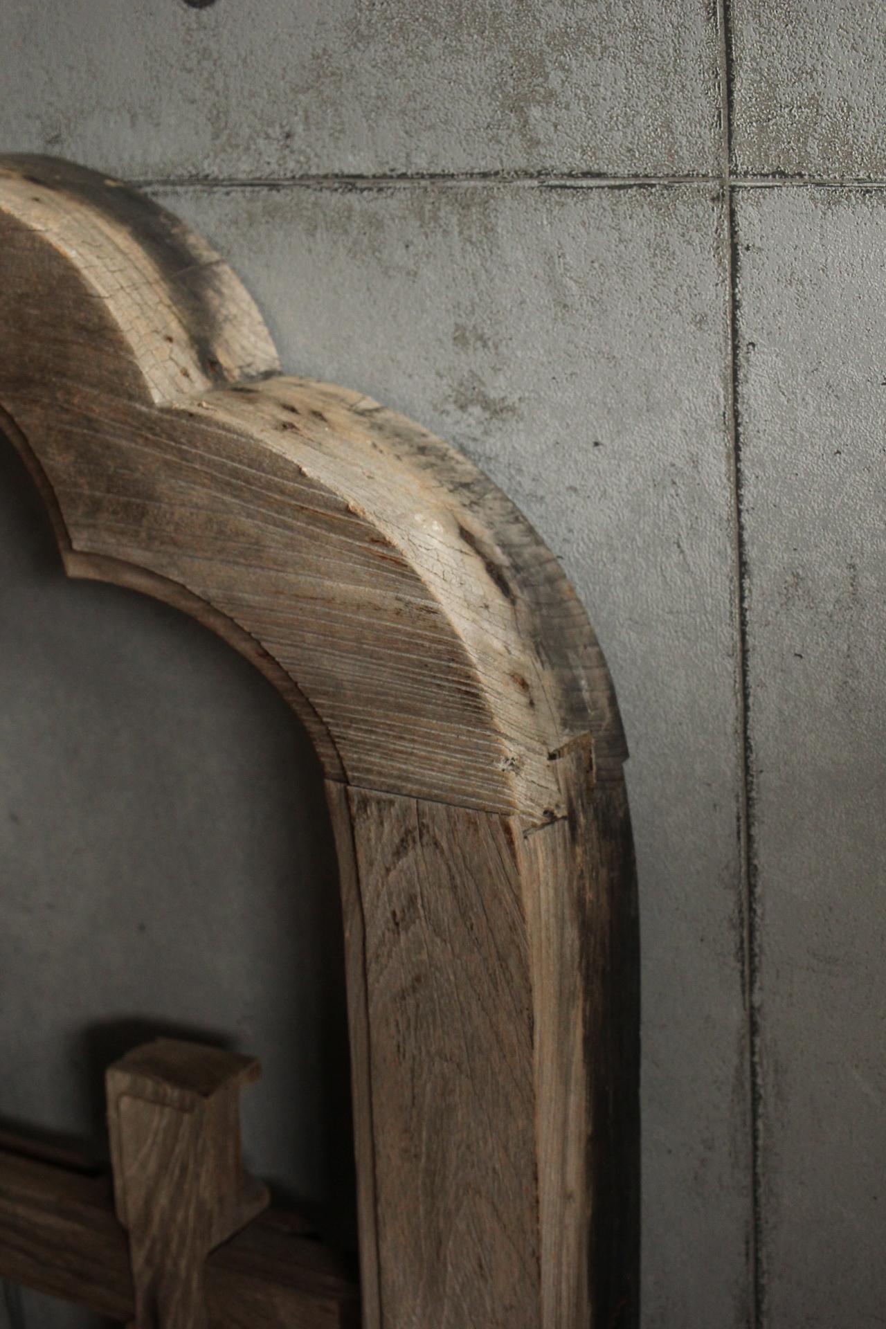 Japanese Antiques Kato-style(Firelight-shaped) wood window, for temples building For Sale 9
