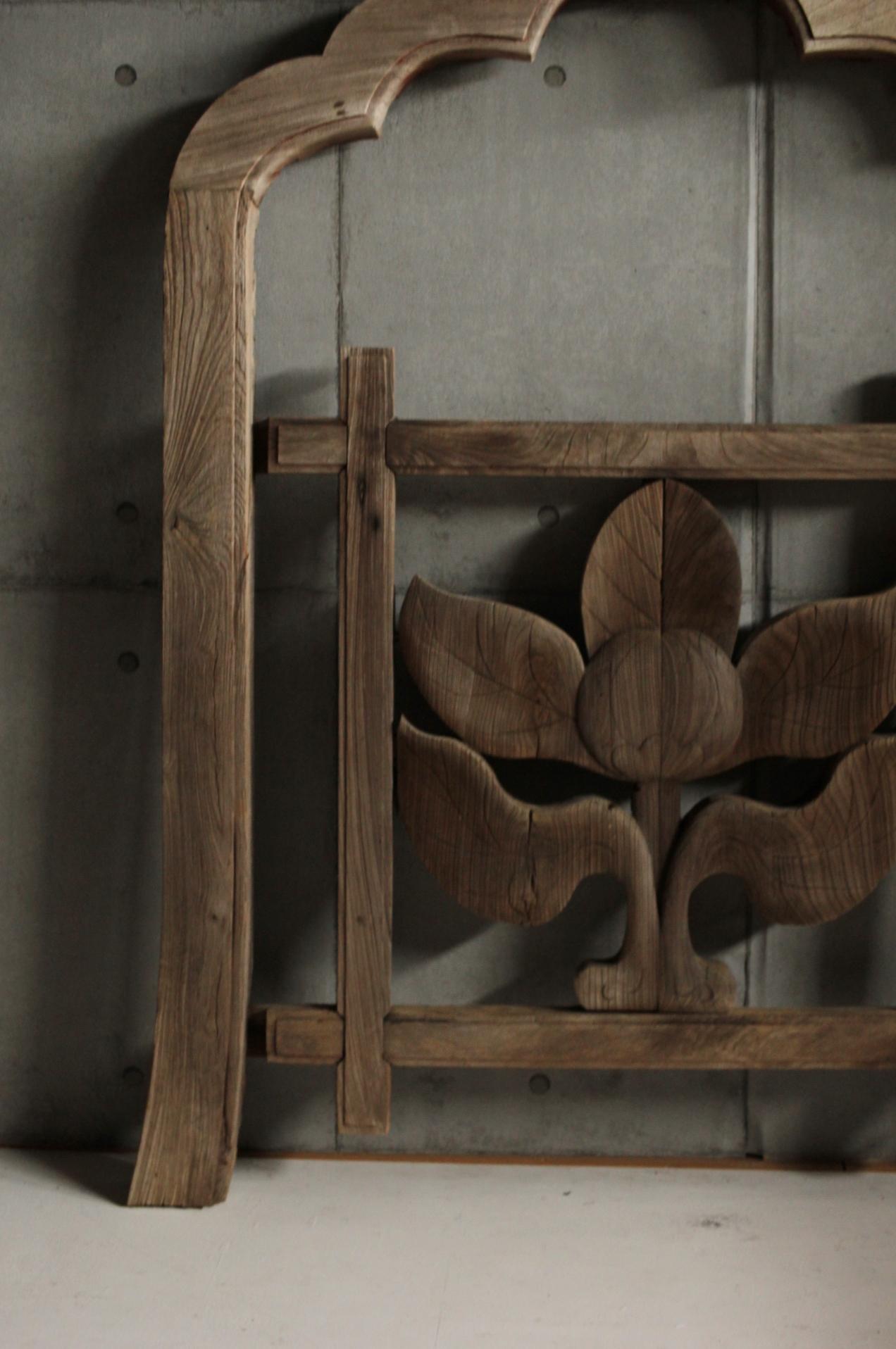 Woodwork Japanese Antiques Kato-style(Firelight-shaped) wood window, for temples building For Sale