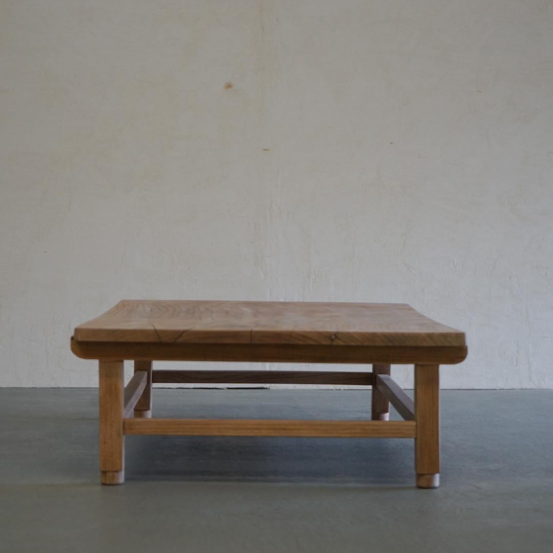 Japanese Antique Low Table Zelkova Wood 1930s-1950s Primitive Wabi-Sabi For Sale 4