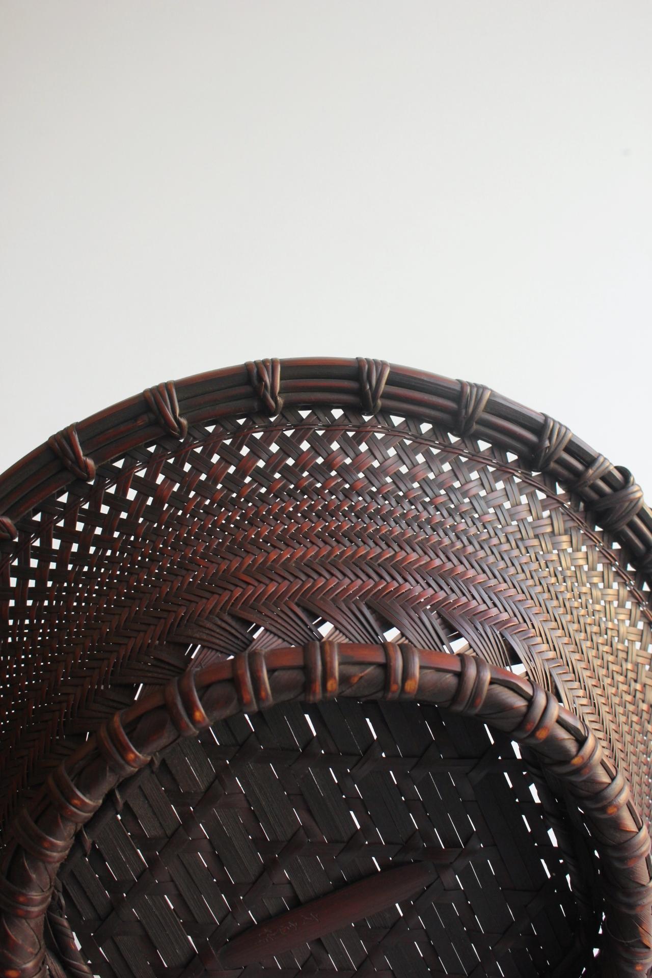 Japanese Antiques Maeda Chikubosai II, Hosai, bamboo tray, flat flower basket For Sale 8