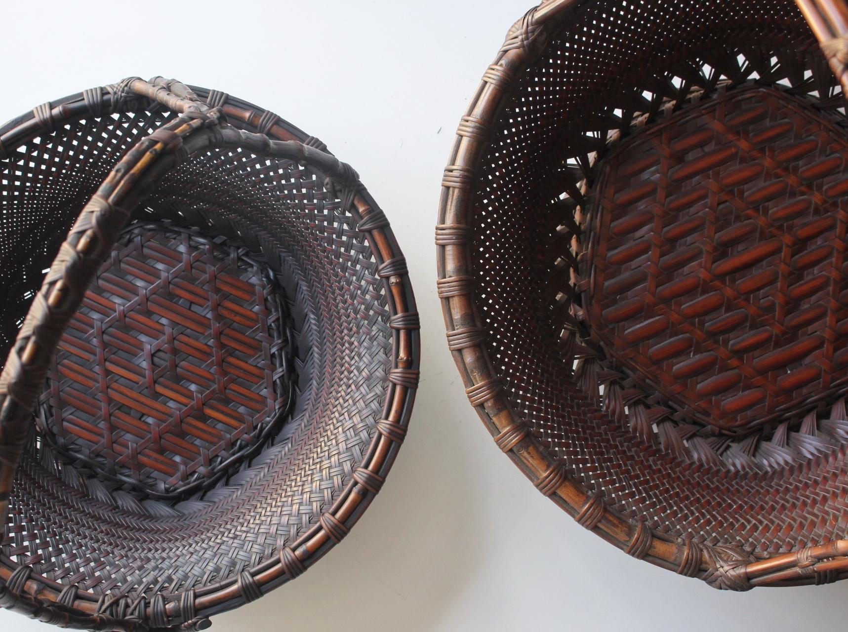 Japanese Antiques Maeda Chikubosai II, Hosai, bamboo tray, flat flower basket For Sale 12