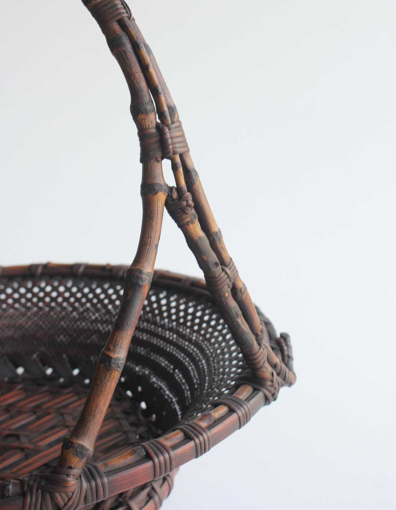 19th Century Japanese Antiques Maeda Chikubosai II, Hosai, bamboo tray, flat flower basket For Sale