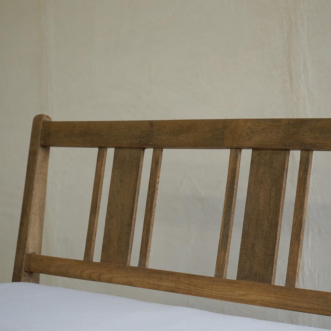 Japanese Antique Sofa Bench Oak Wood 1930s-1940s Primitive Japandi In Good Condition For Sale In Chiba-Shi, JP
