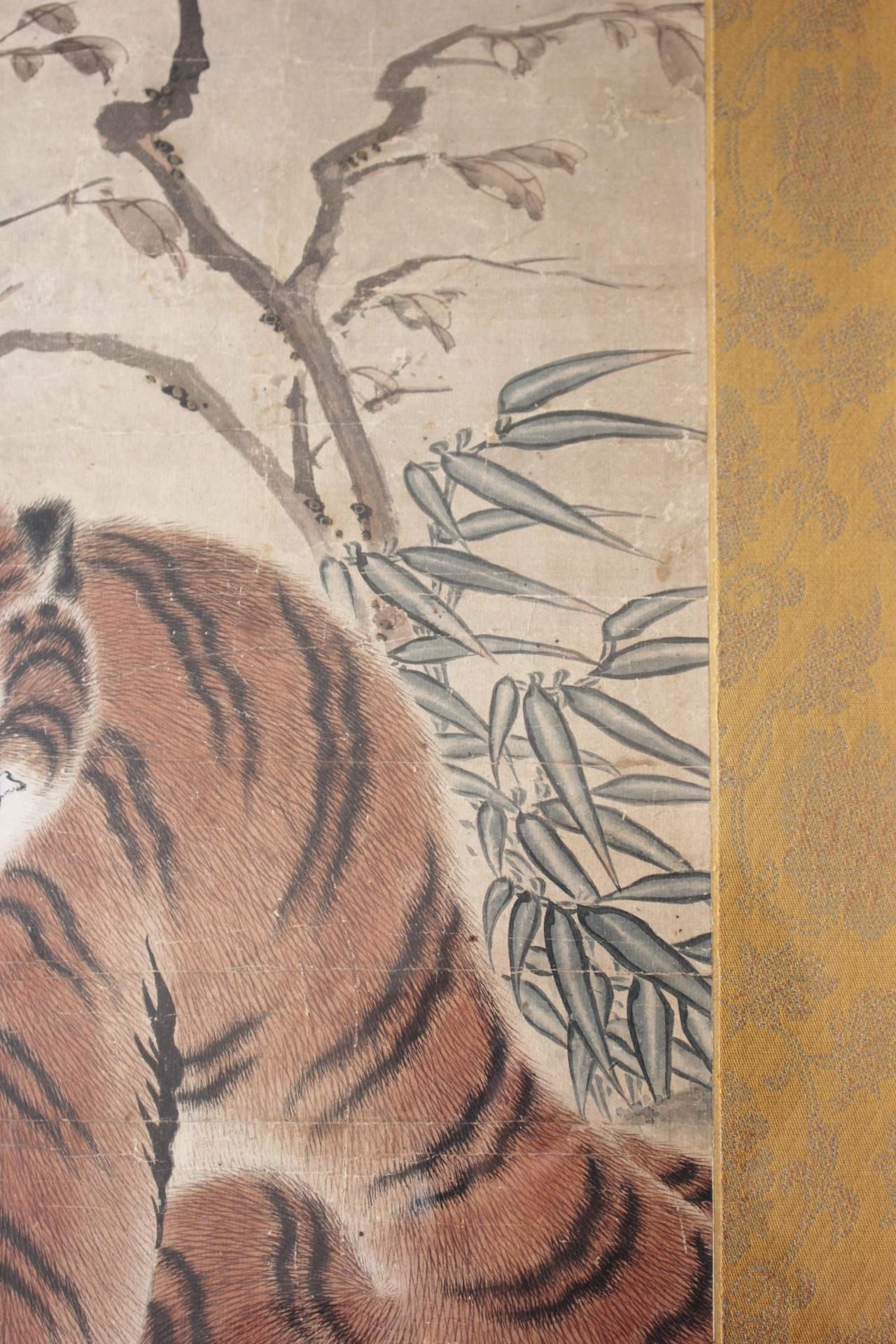 Japanische Antiquitäten Suzuki Kiryu(鈴木冀龍), Tigergemälde , Gerahmt auf Papier im Angebot 3