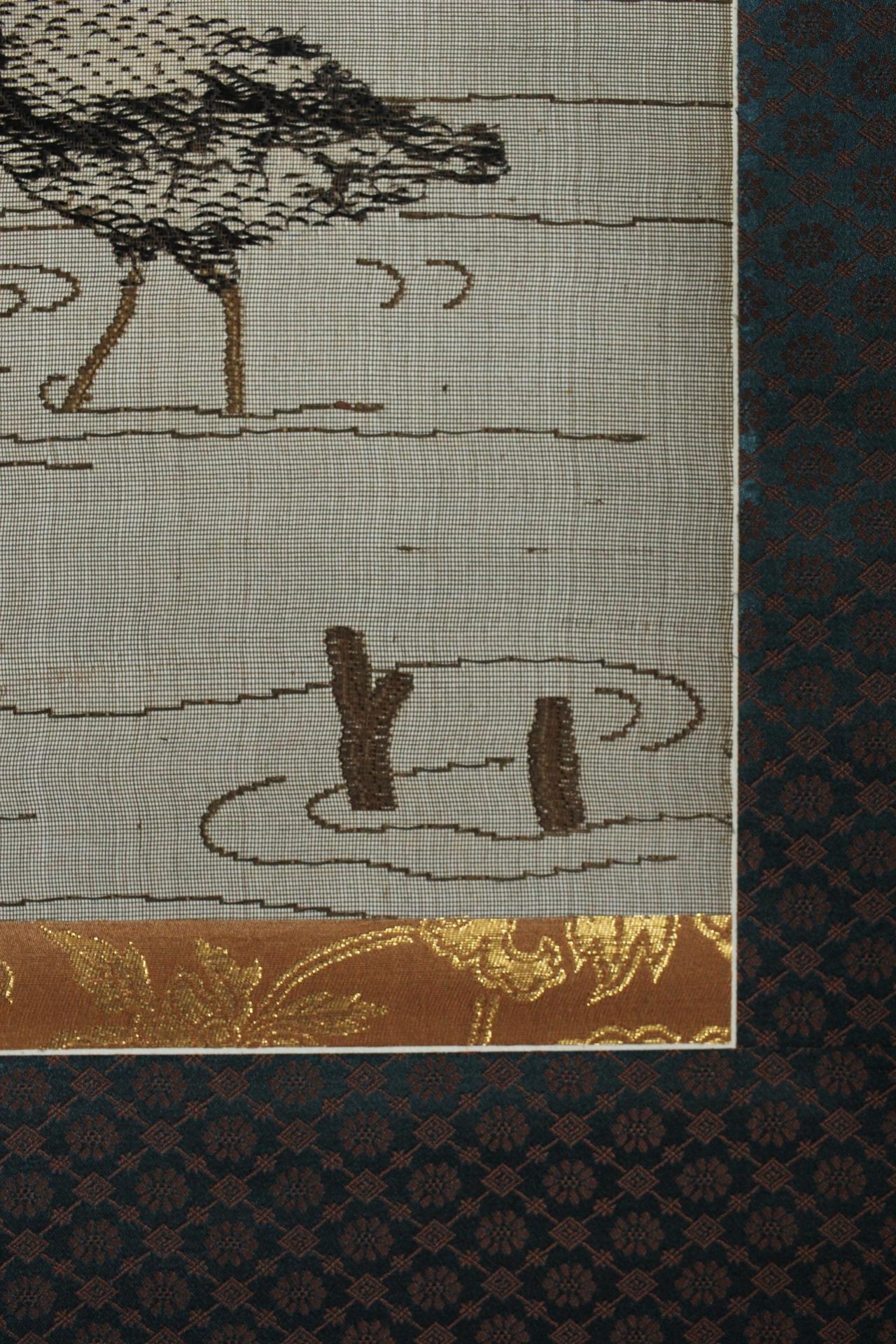 Japanese Antiques Takeya-machi embroidery, bird picture, hanging scroll For Sale 8