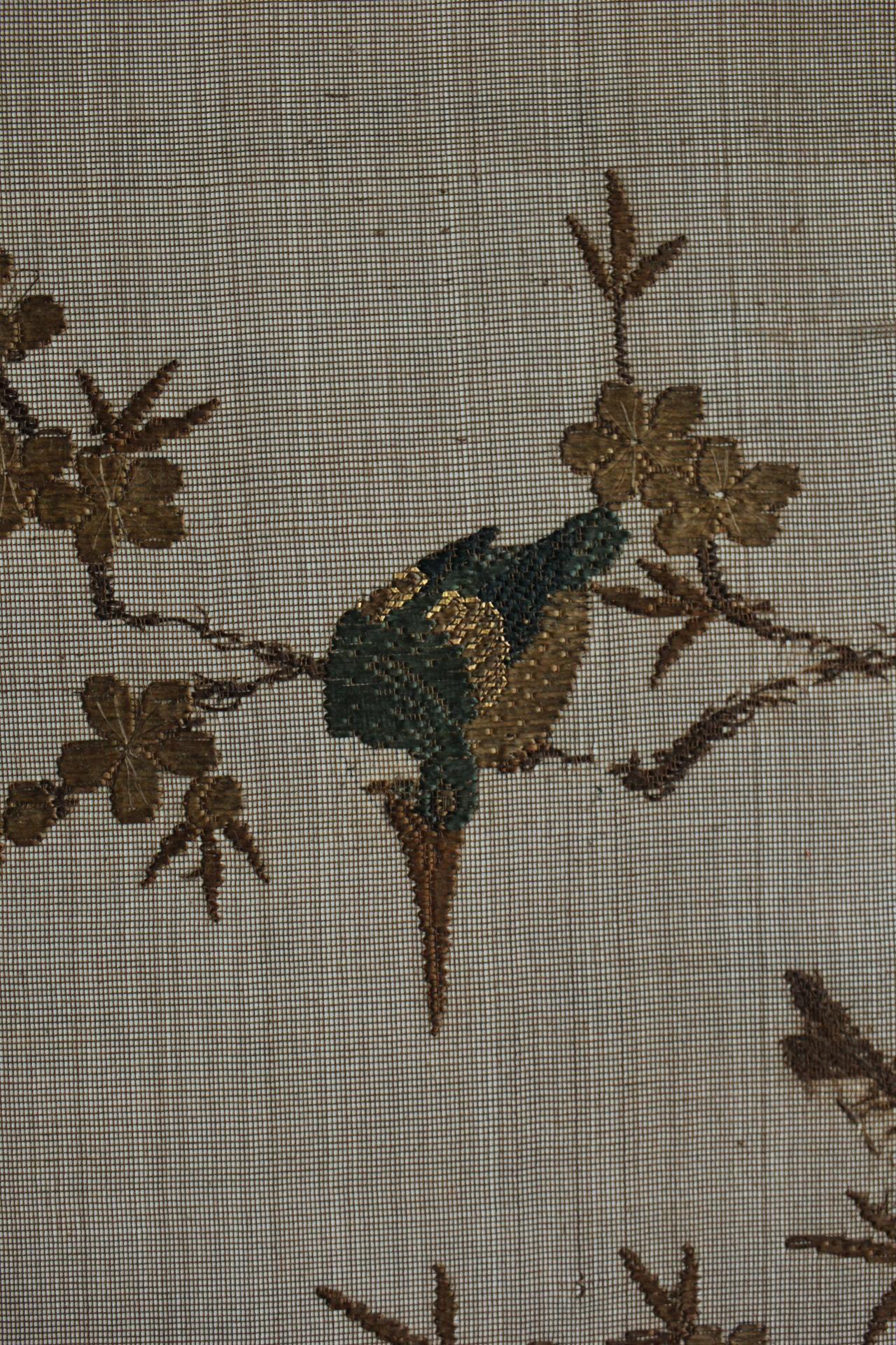 Japanese Antiques Takeya-machi embroidery, bird picture, hanging scroll For Sale 2
