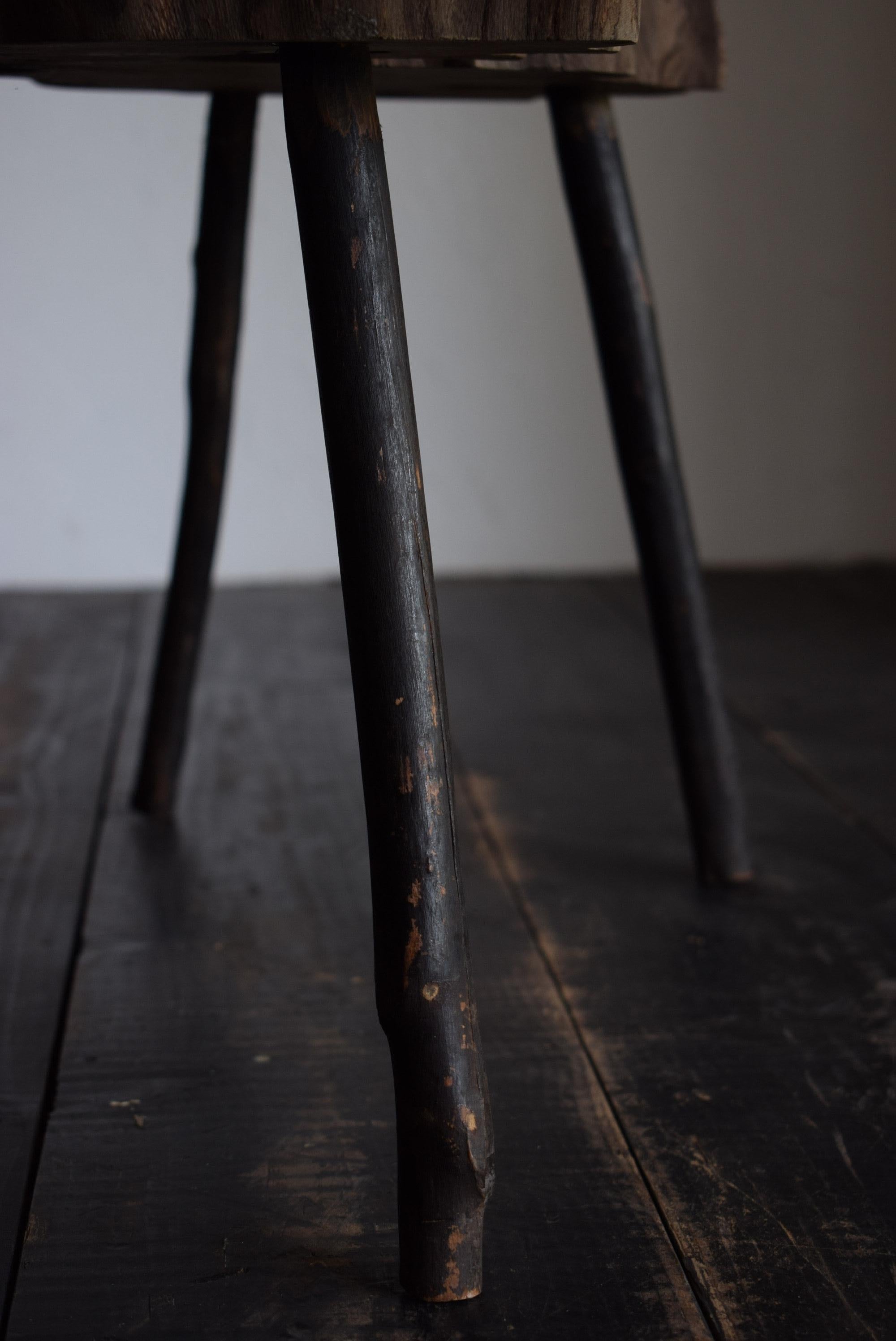 Japanese antiques wood table /wabi-sabi side table / primitive wood table / stan en venta 5