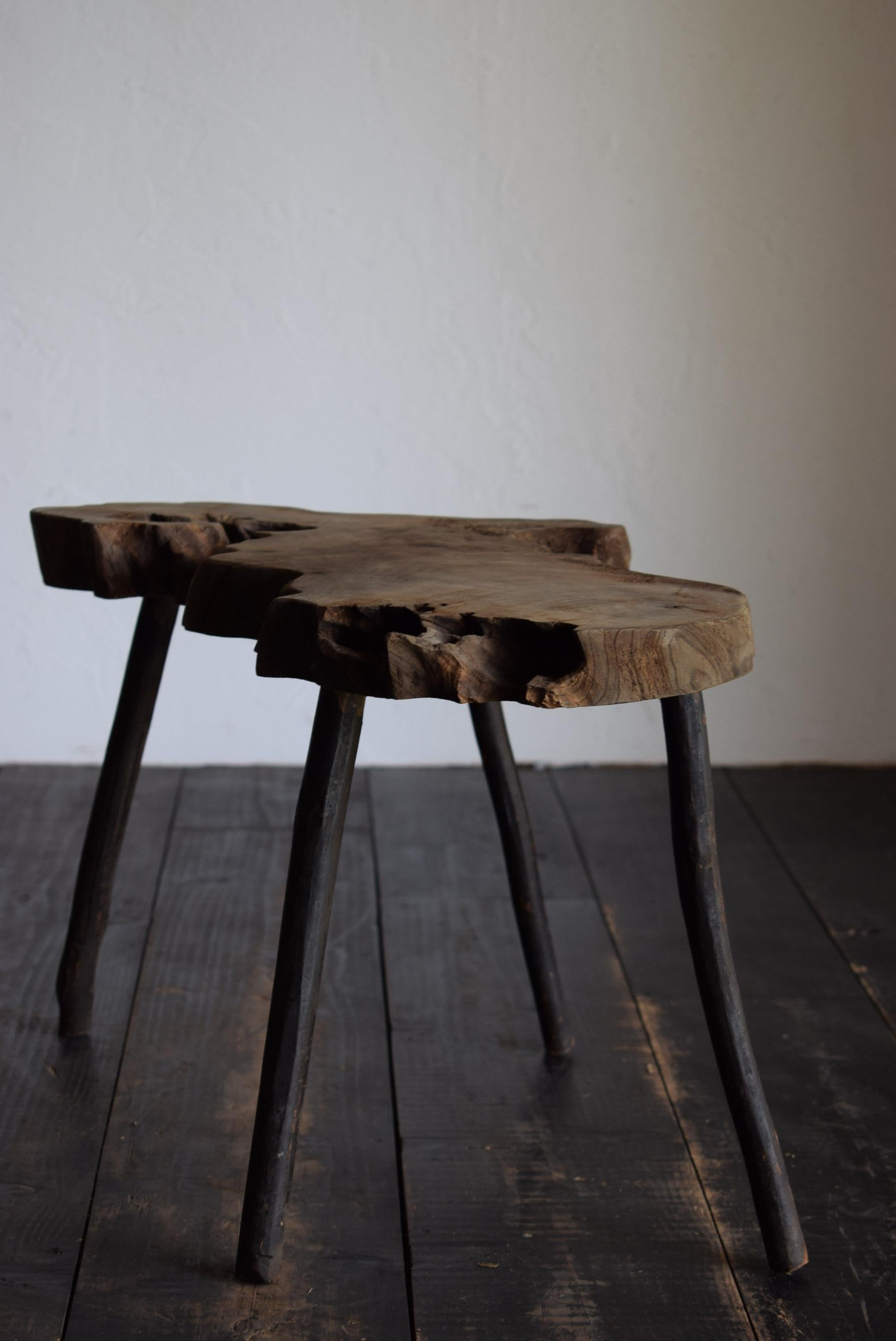 Japanese antiques wood table /wabi-sabi side table / primitive wood table / stan Carpintería en venta