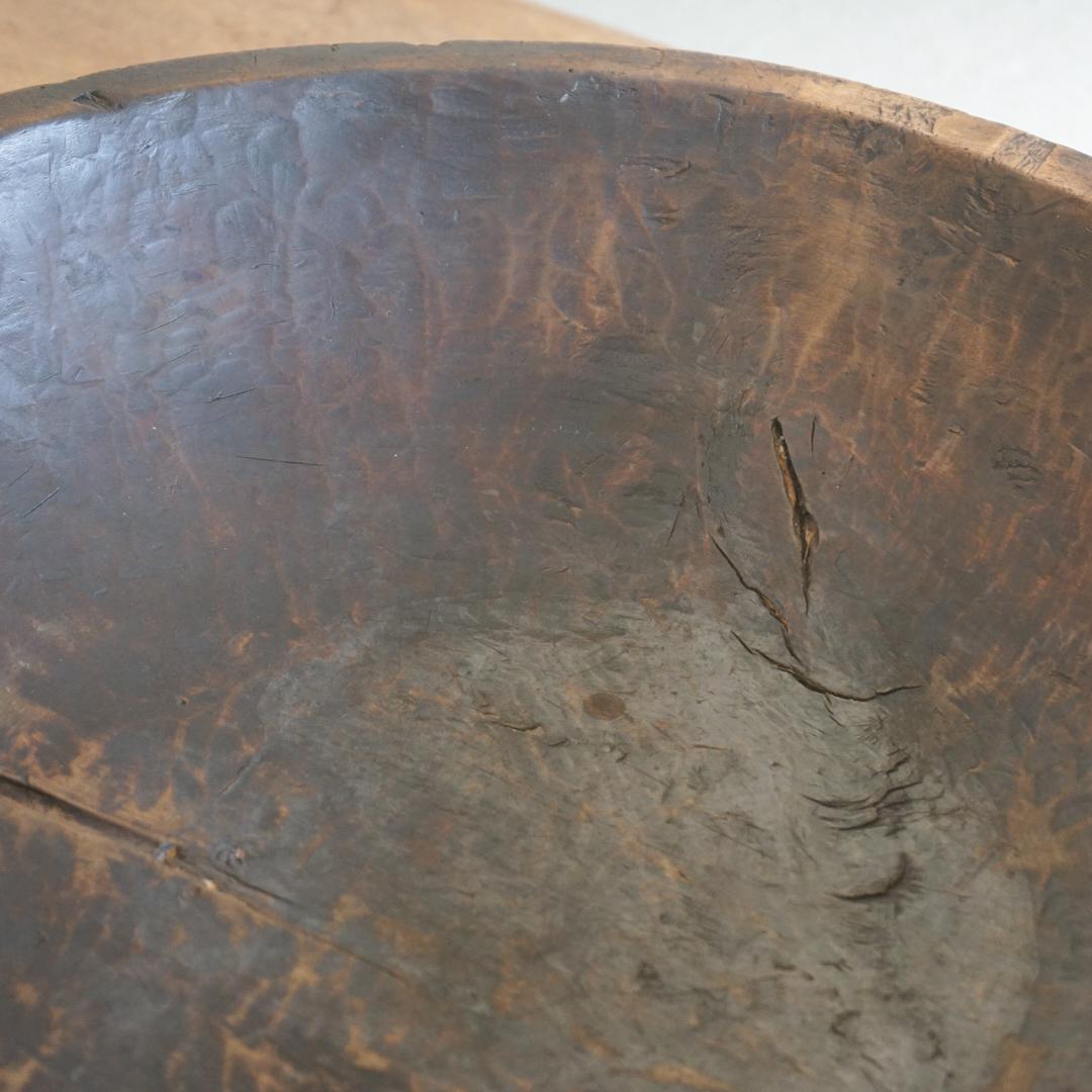 Japanese Antique Wooden Bowl 1910s-1940s Primitive Wabi-Sabi In Good Condition For Sale In Chiba-Shi, JP