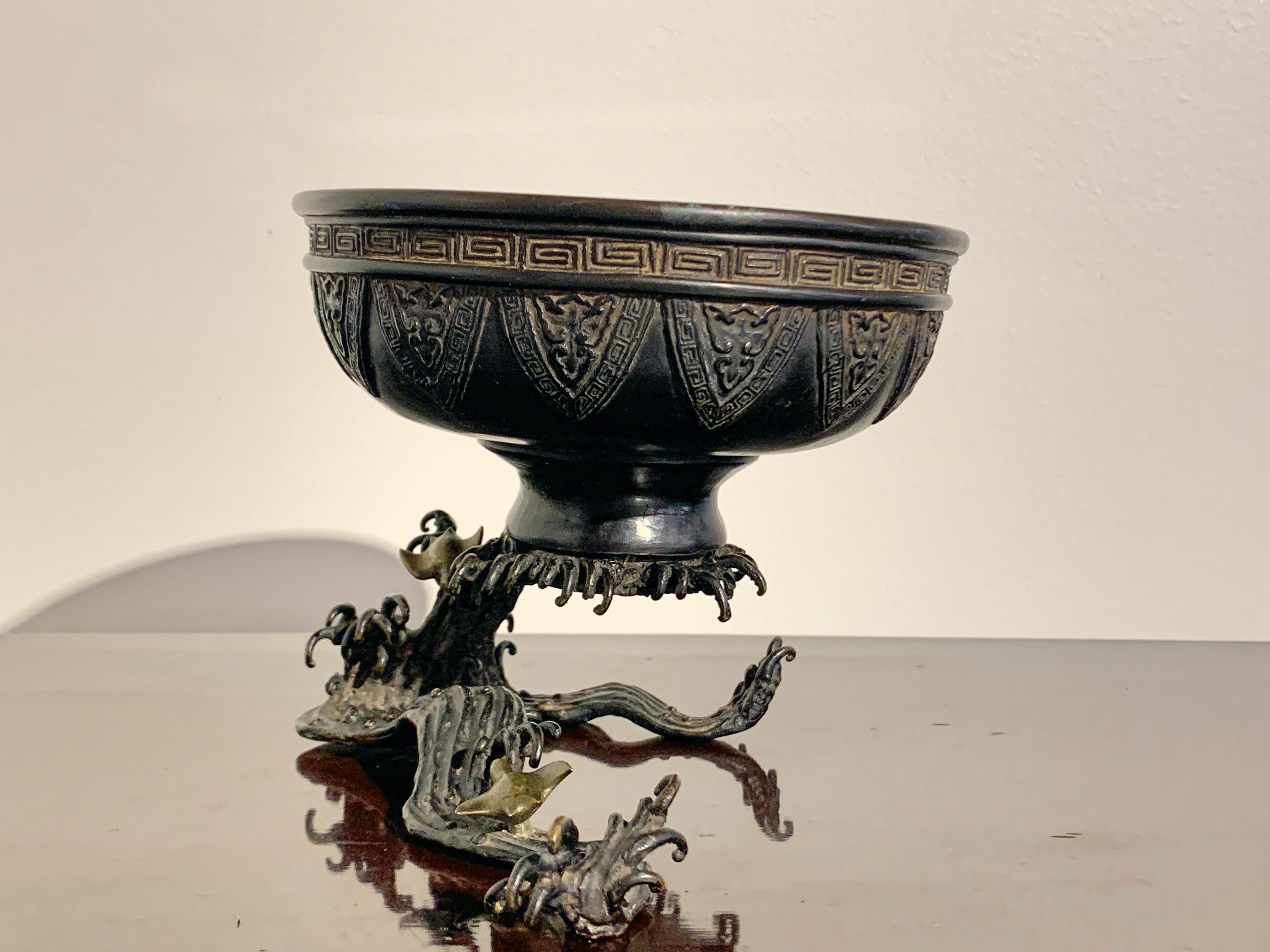 19th Century Japanese Archaistic Bronze Usabata with Waves and Plovers, Meiji Period