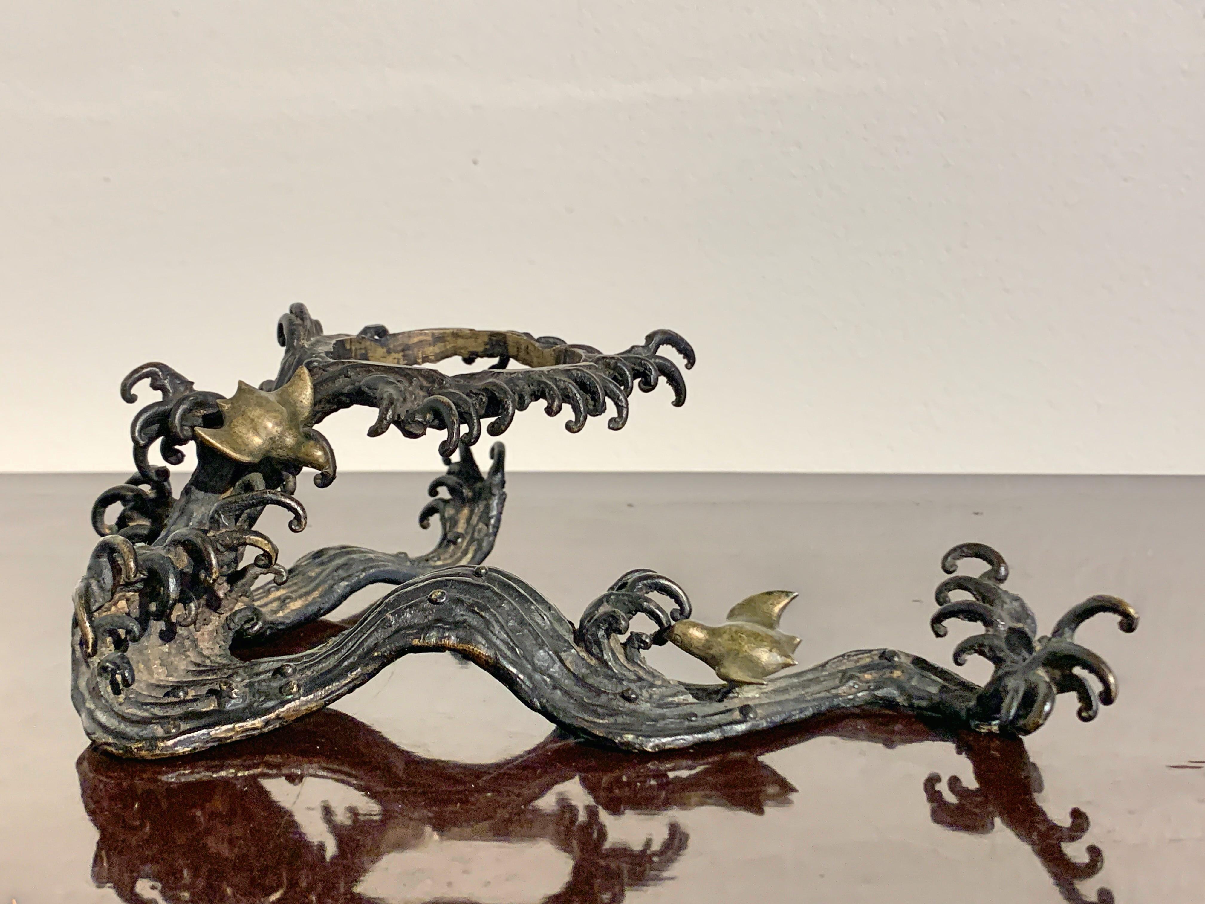 Japanese Archaistic Bronze Usabata with Waves and Plovers, Meiji Period 2