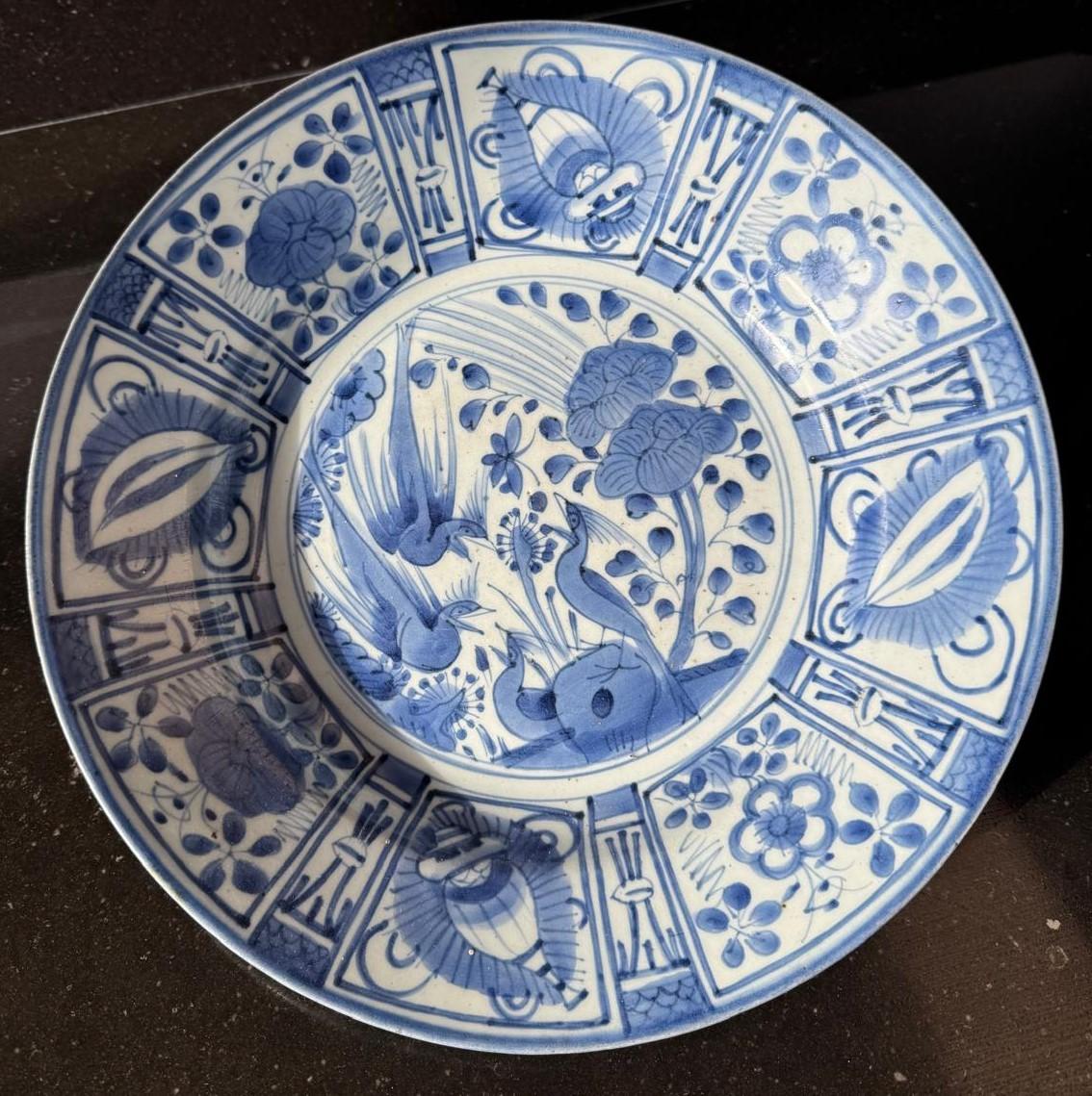 Japanese Arita Blue and White Kraak Dish - Edo Period, late 17th For Sale 6