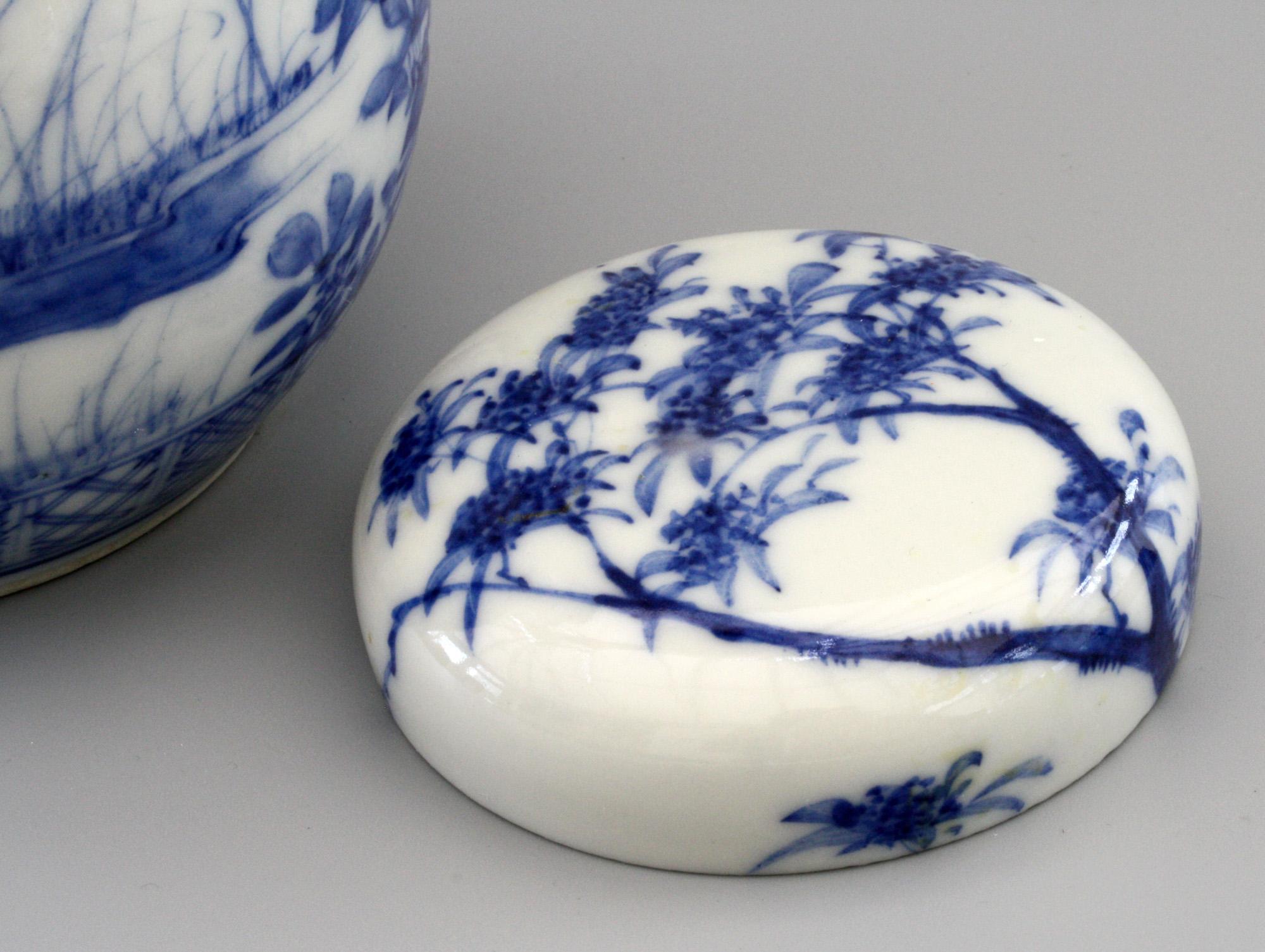 Japanese Arita Blue and White Landscape Porcelain Lidded Tea Caddy 10