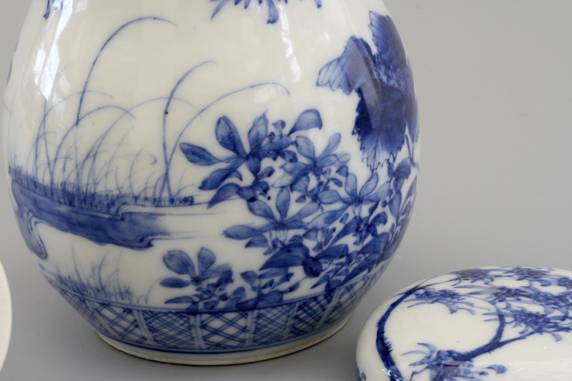 Meiji Japanese Arita Blue and White Landscape Porcelain Lidded Tea Caddy