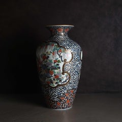 Japanese Arita "Koakae Botan Kujaku" vase