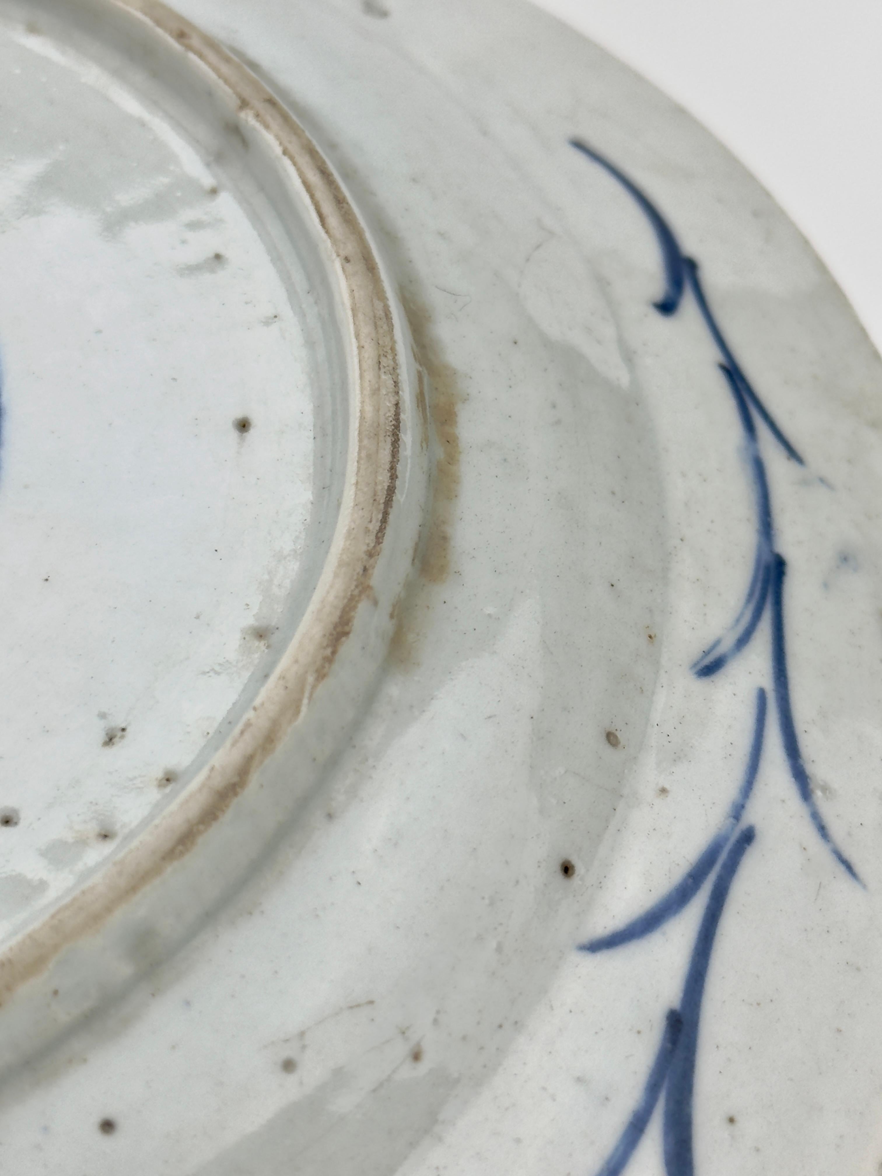 Japanese Arita Kraak type Dish, Mid-17th century, Edo Period For Sale 4