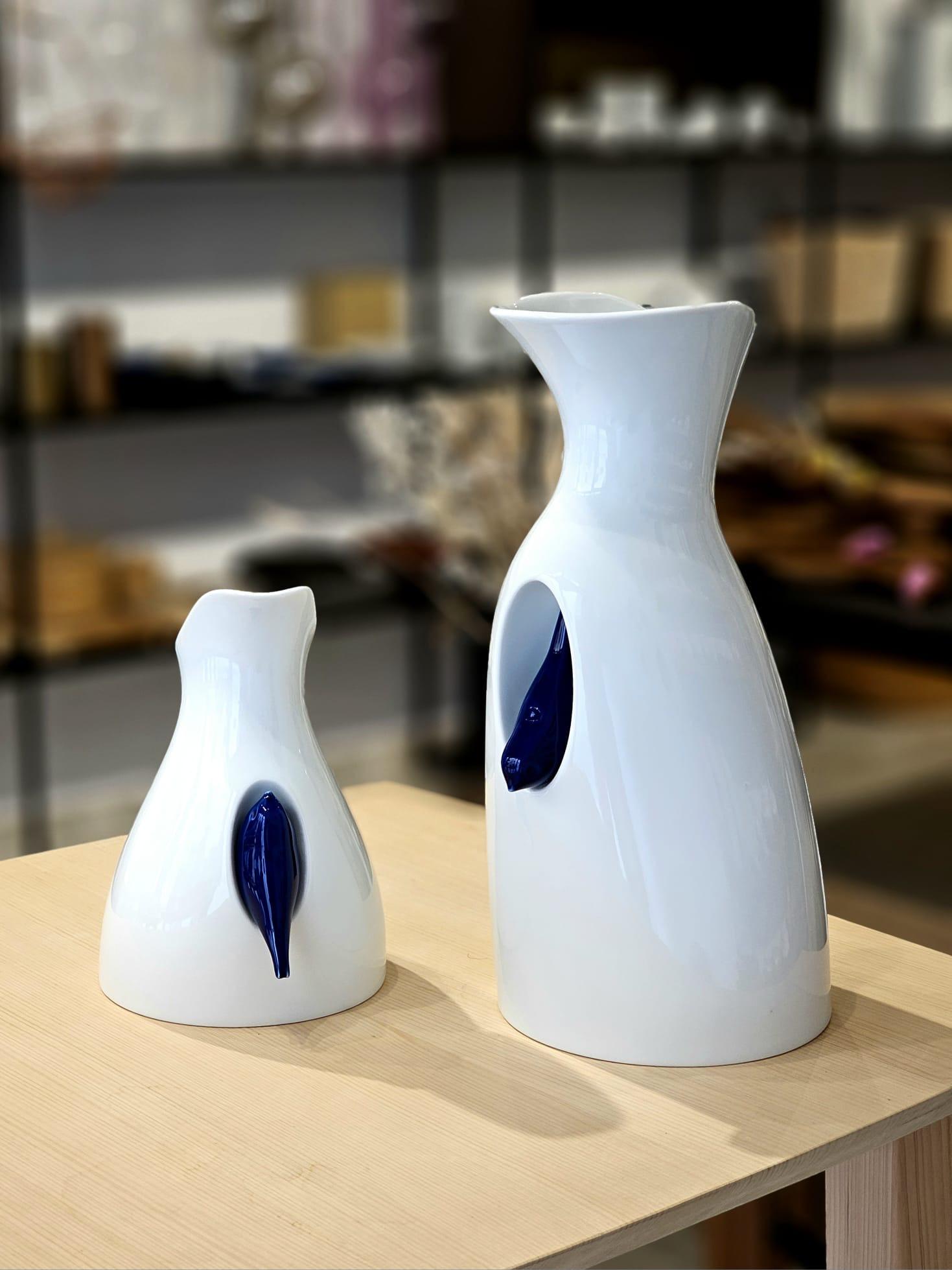 Jarra de porcelana japonesa Arita 'InVersi S Porcelana en venta