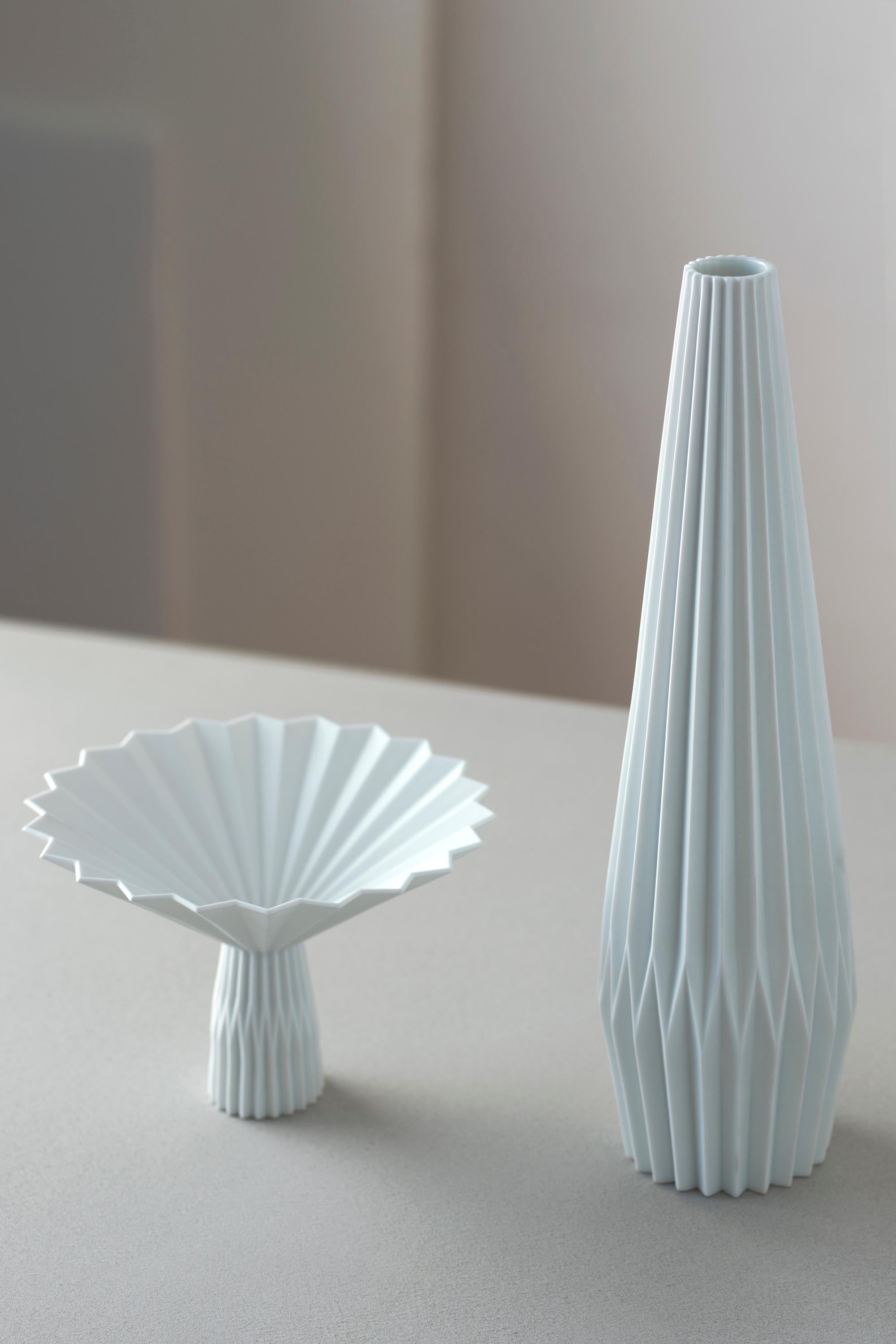 Contemporary Japanese Arita Porcelain Centerpiece 'Pliage' For Sale
