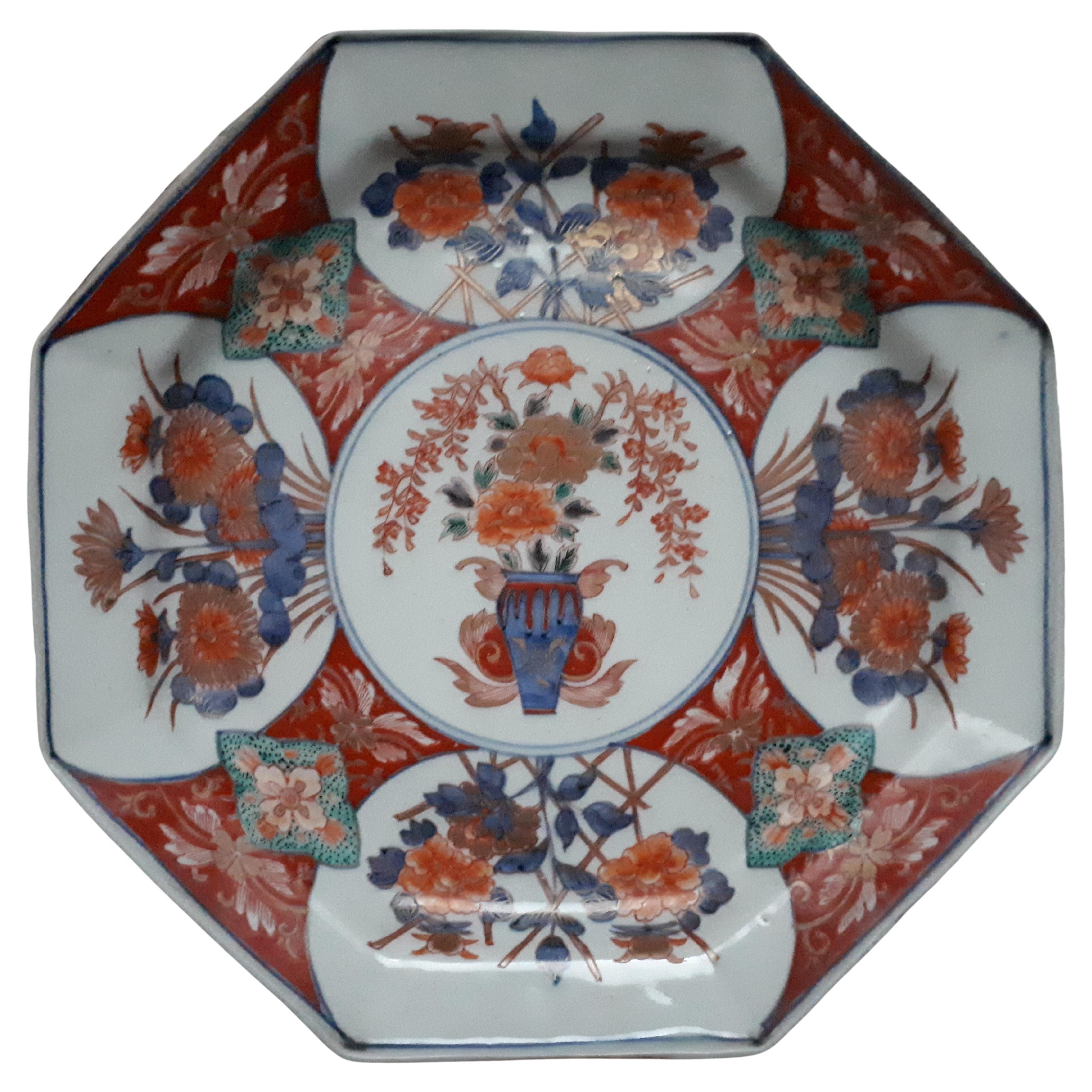 Japanese Arita Porcelain Dish With Imari Vase Decor, Japan Edo Period