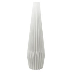 Japanese Arita Porcelain Vase 'Pliage'