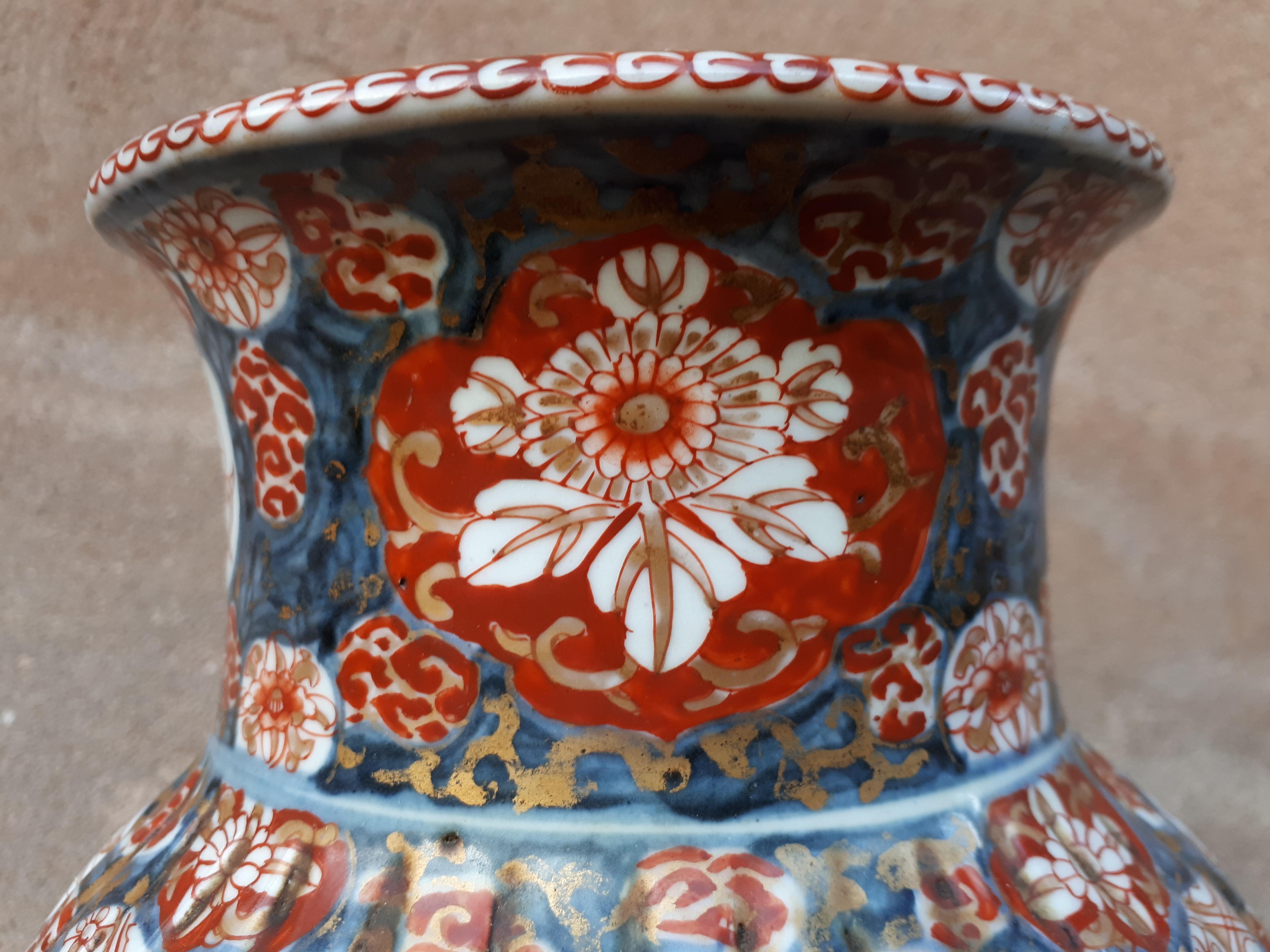 Japanische Arita-Porzellanvase mit Imari-Dekoration aus der japanischen Edo-Periode im Angebot 11