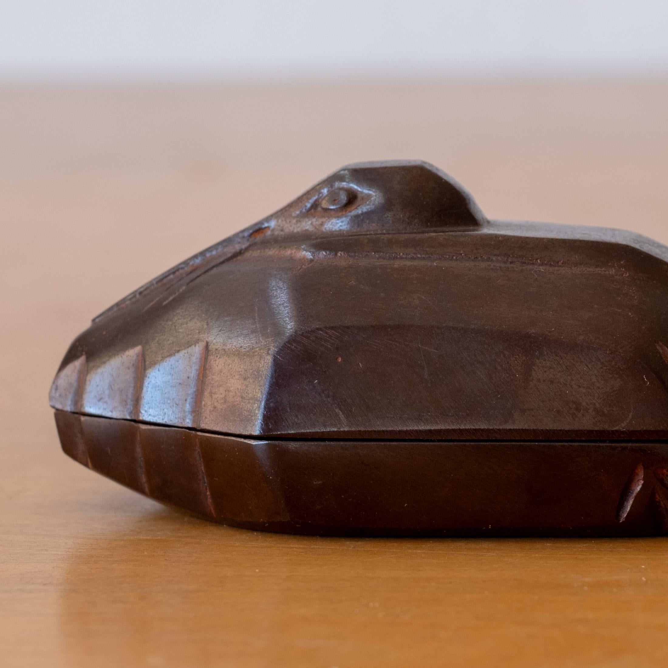 Japanese Art Deco Bronze Crane Trinket Box Signed In Good Condition For Sale In San Diego, CA