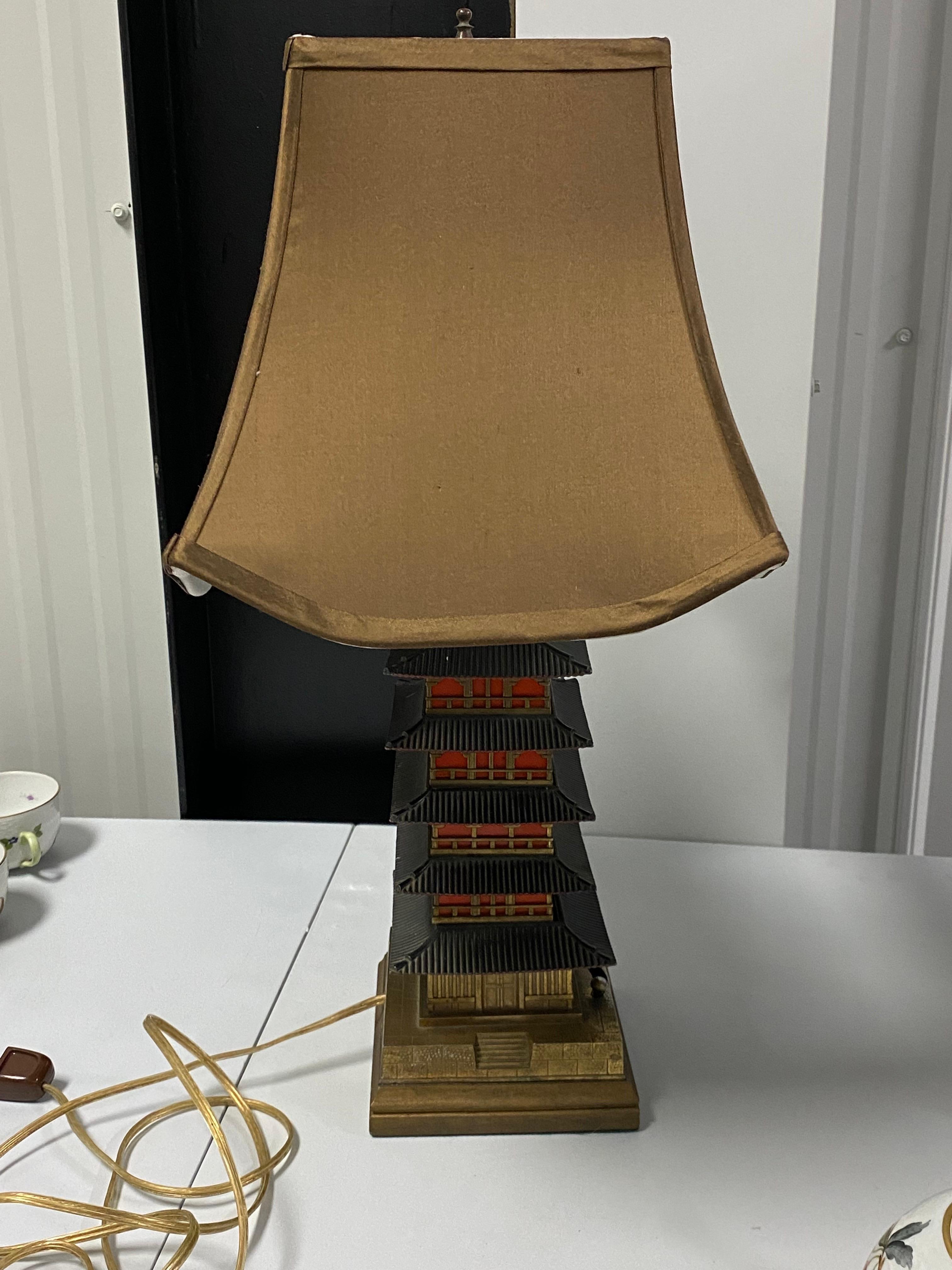 Metal Japanese Art Deco Pagoda Lamp, 20th Century For Sale