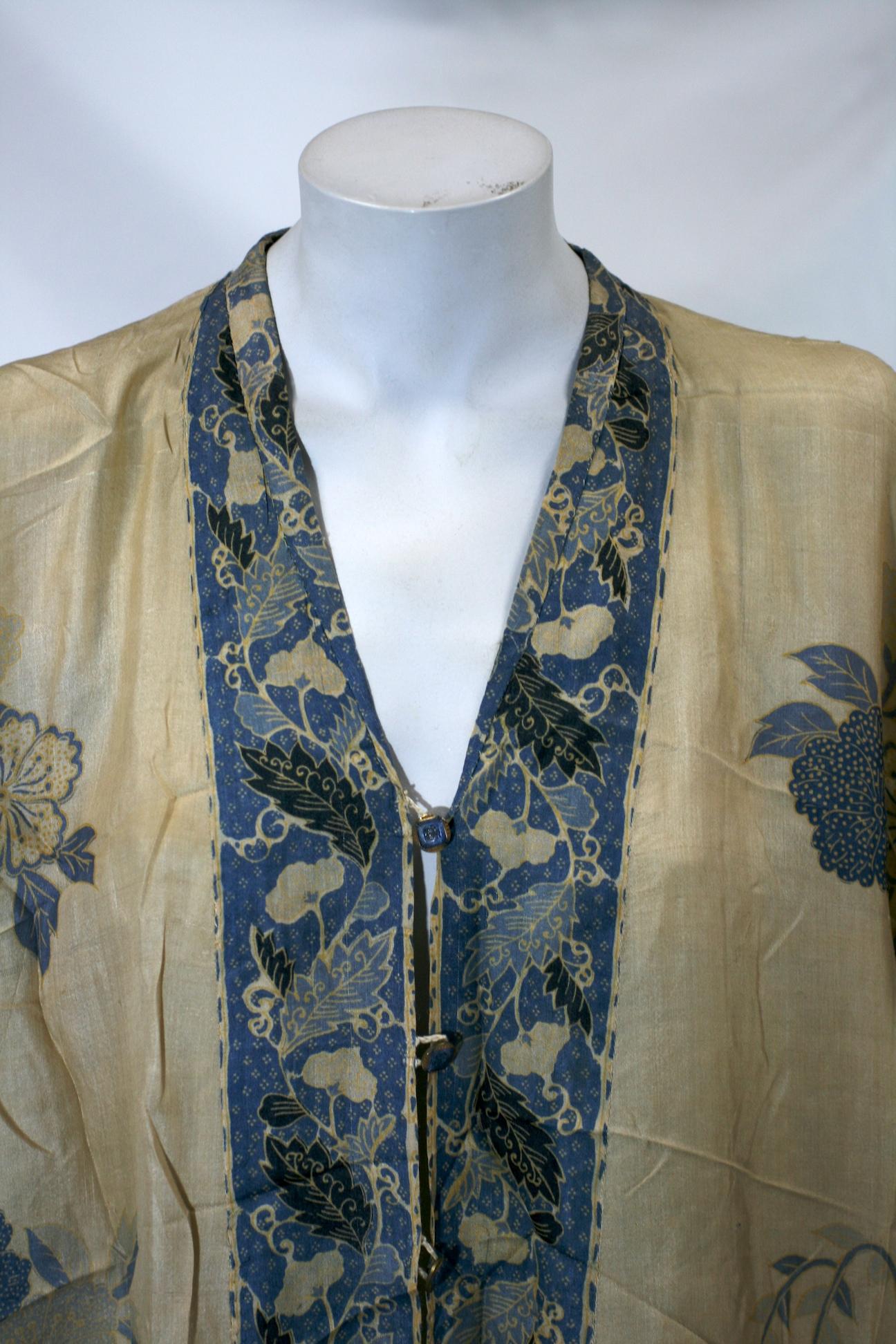 Gray Japanese Art Deco Silk Pongee Loungewear