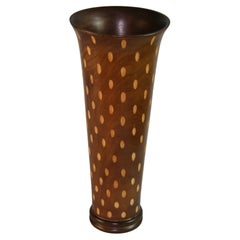 Vaso in legno tornito a mano in stile Art Deco giapponese con ritagli ovali incisi
