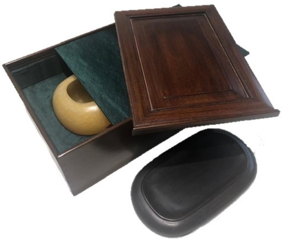 Japanese Art Deco, Yellow Stone Vessel in Wood and Silk Presentation Box 1