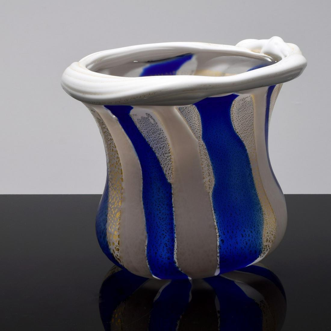 Mid-Century Modern Japanese Art Glass Sculptural Vessel by Kyohei Fujita For Sale
