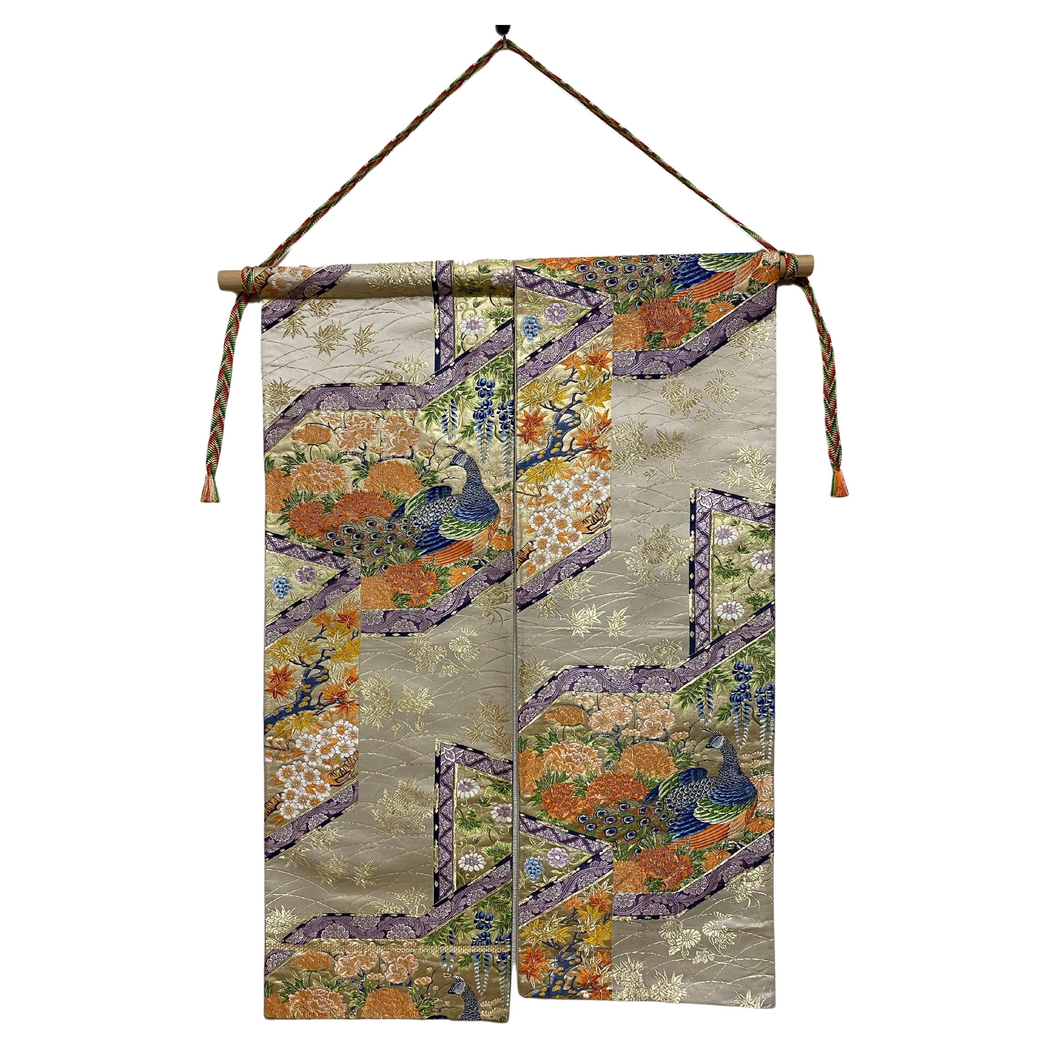  Japanische Kunst / Kimono-Kunst / Wandteppich, der König der Pfaue