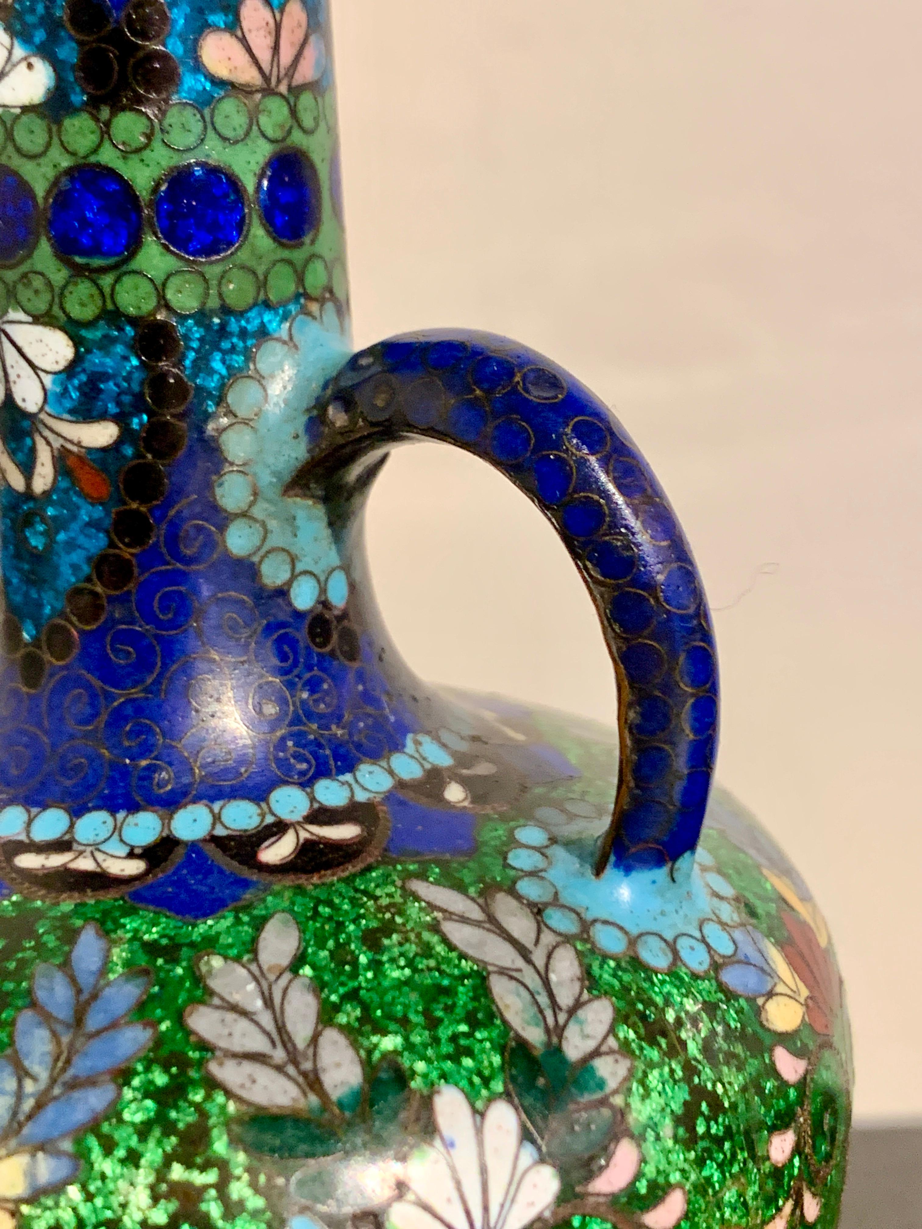Japanese Art Nouveau Cloisonne and Ginbari Amphora Vase, Meiji Period, Japan For Sale 5
