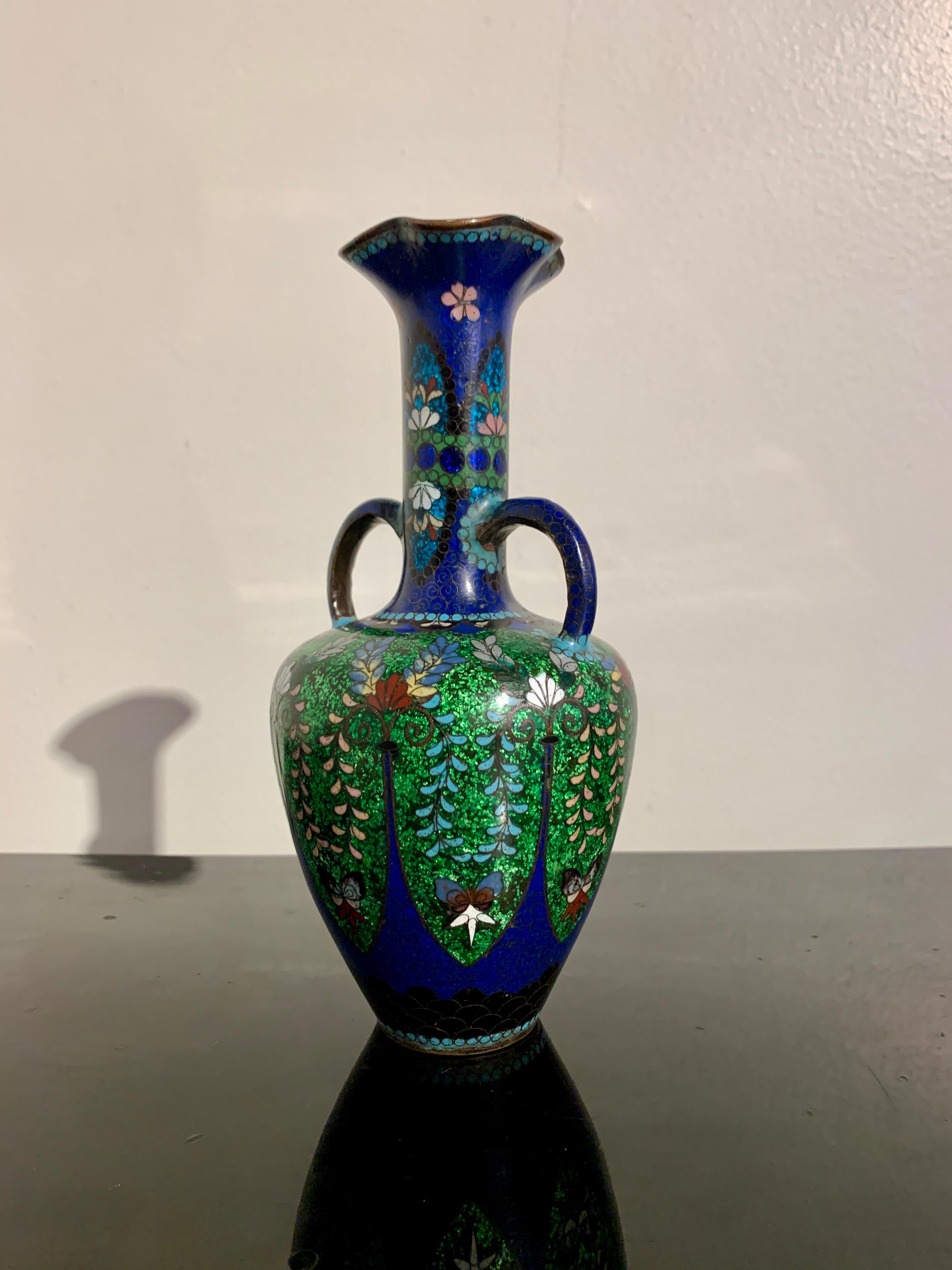 Japanese Art Nouveau Cloisonne and Ginbari Amphora Vase, Meiji Period, Japan In Good Condition For Sale In Austin, TX