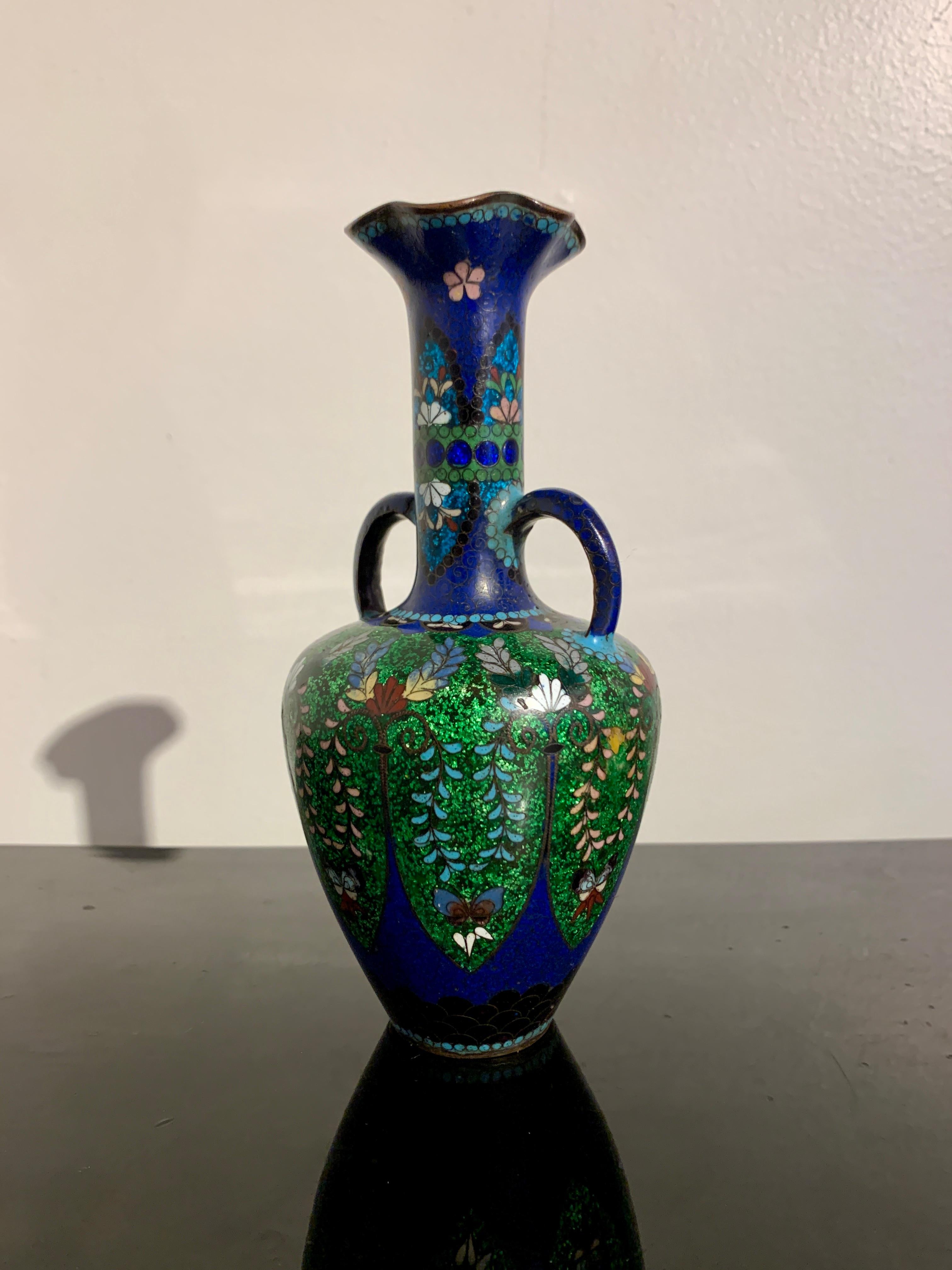 Japanese Art Nouveau Cloisonne and Ginbari Amphora Vase, Meiji Period, Japan For Sale 2