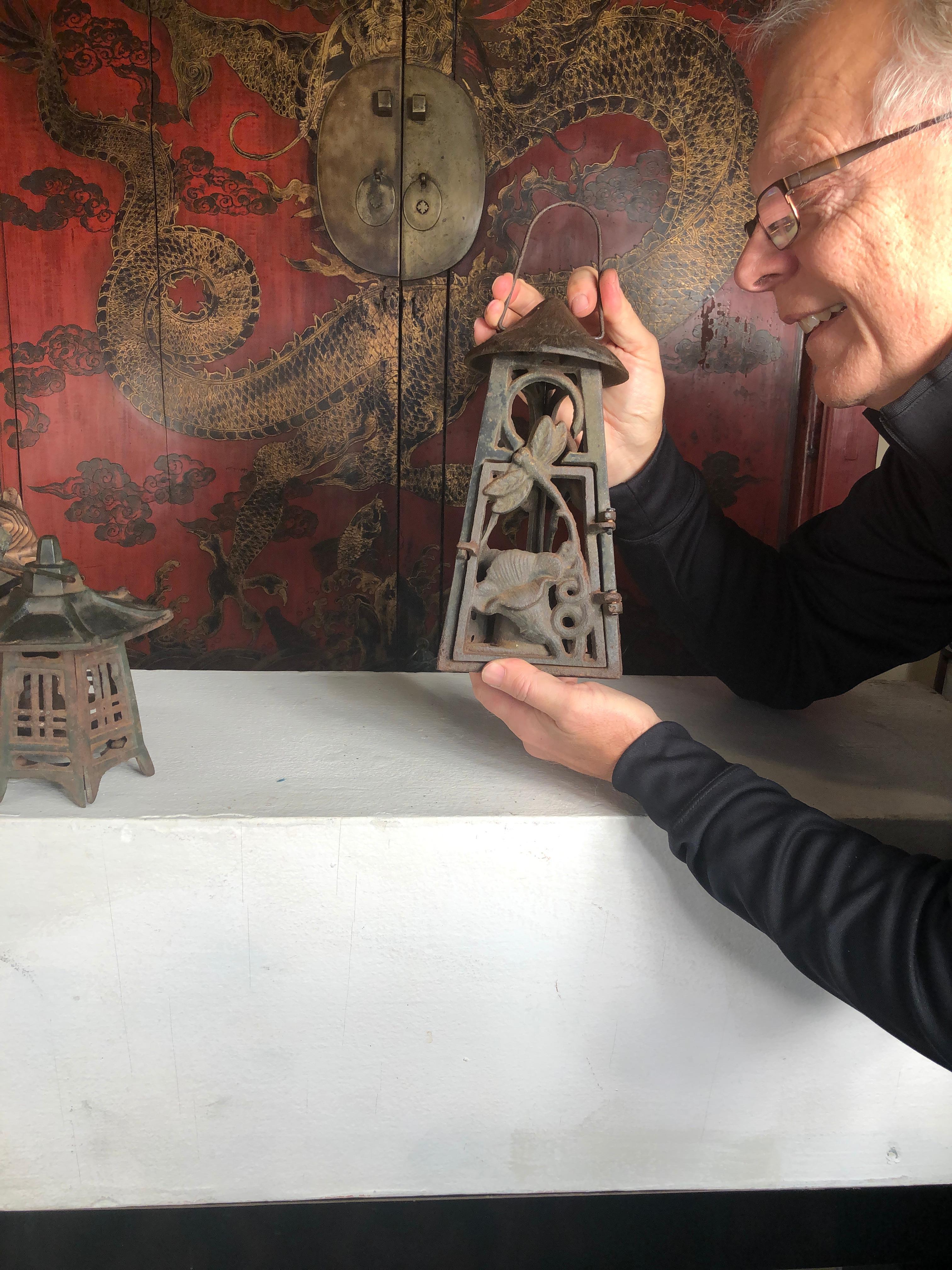 From our recent Japanese acquisitions in original condition

Japan, an attractive and sturdy antique slim Art Nouveau motif lantern with a charming 