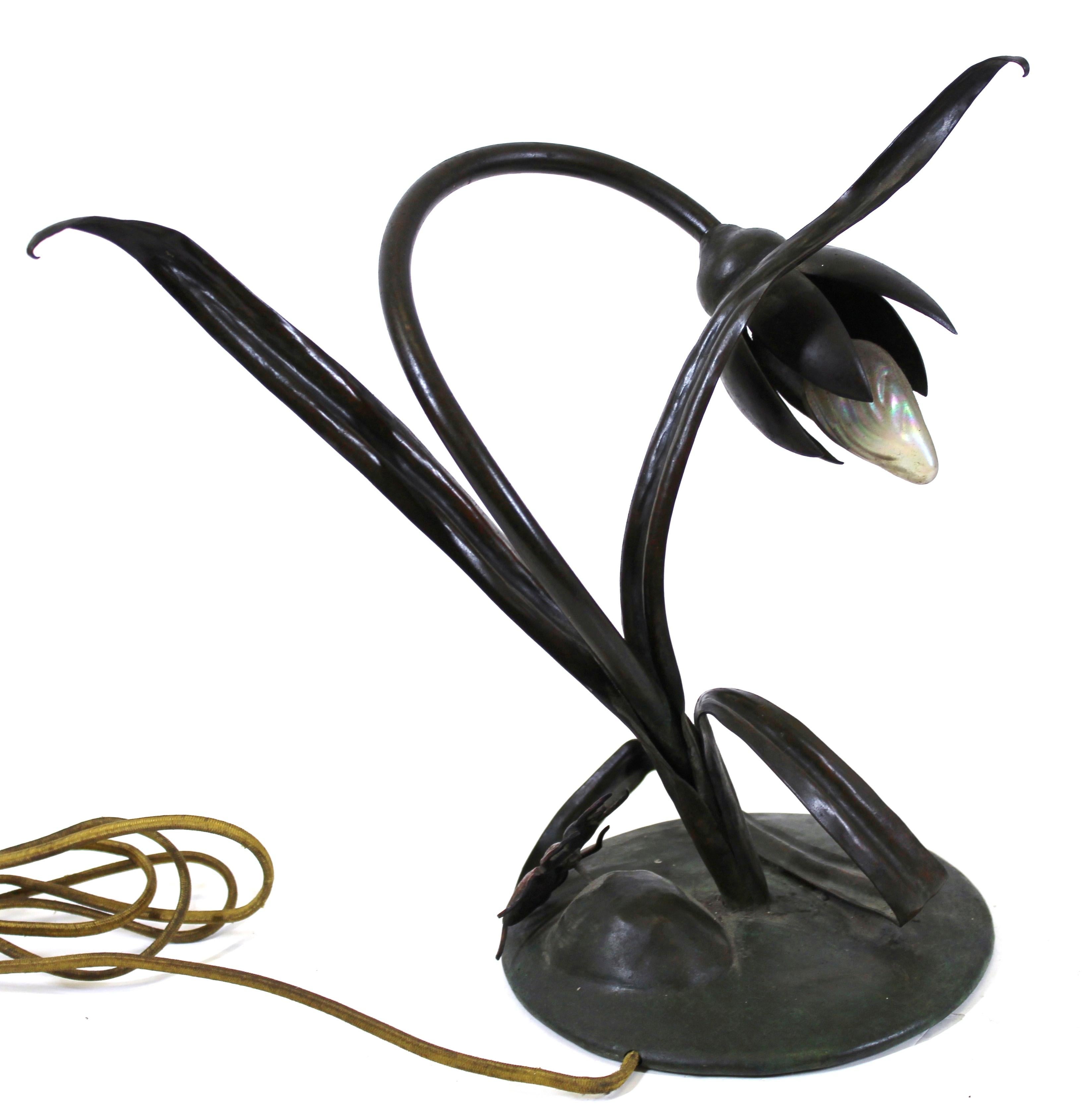 Japanese Art Nouveau Floral Table Lamp with Beetle Light Switch 2