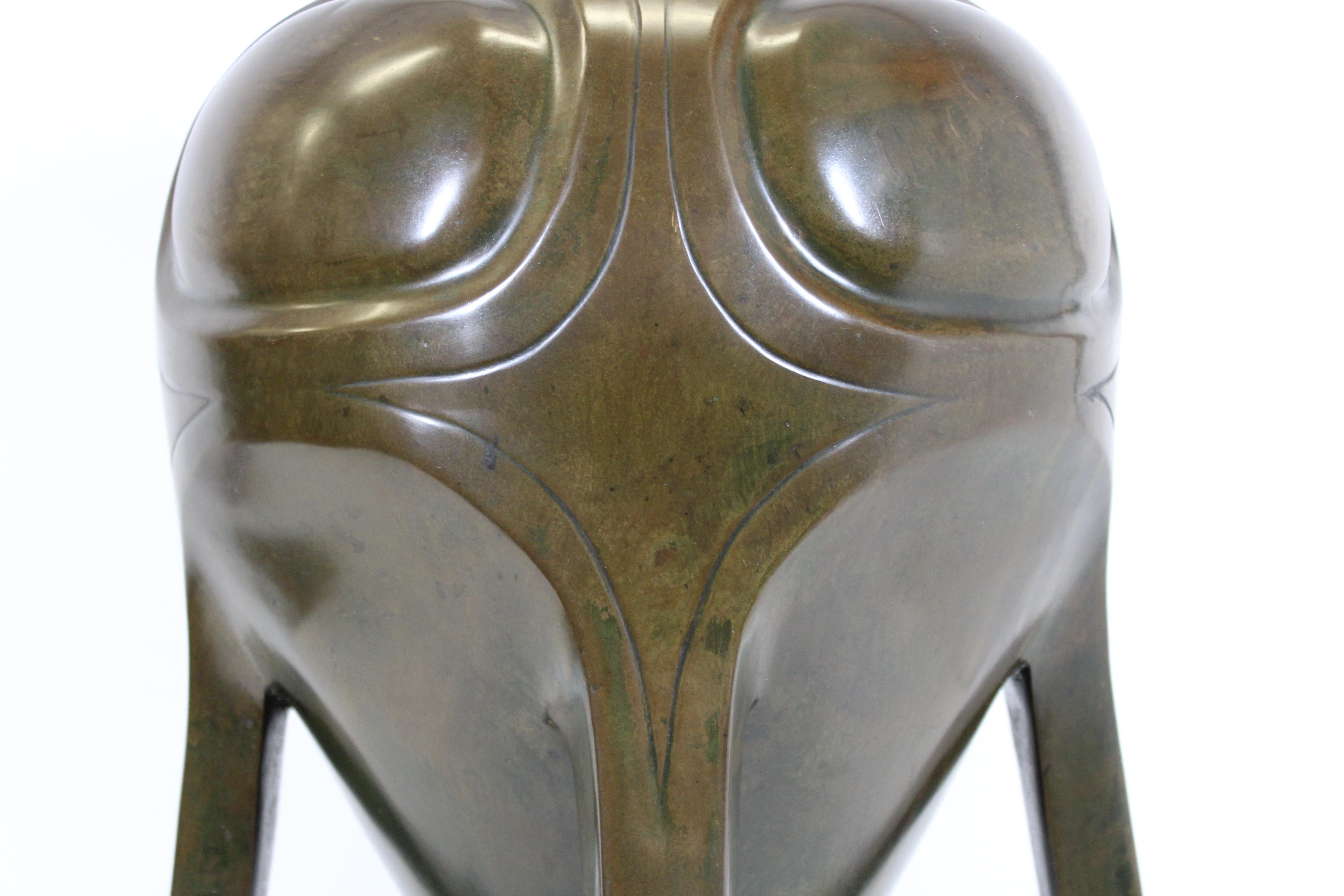 Japanese Art Nouveau Bronze Urn For Sale 6