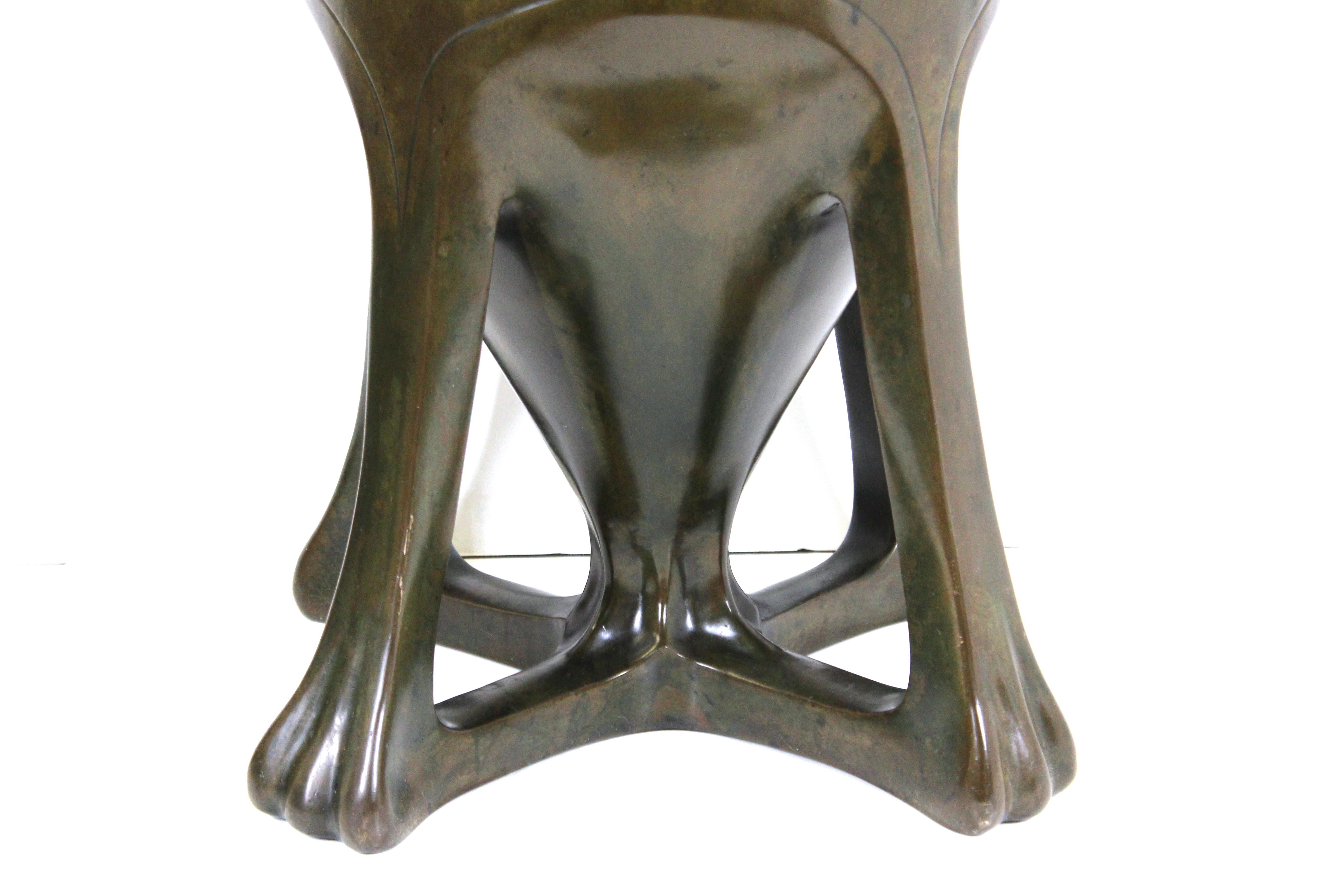 Japanese Art Nouveau Bronze Urn For Sale 1