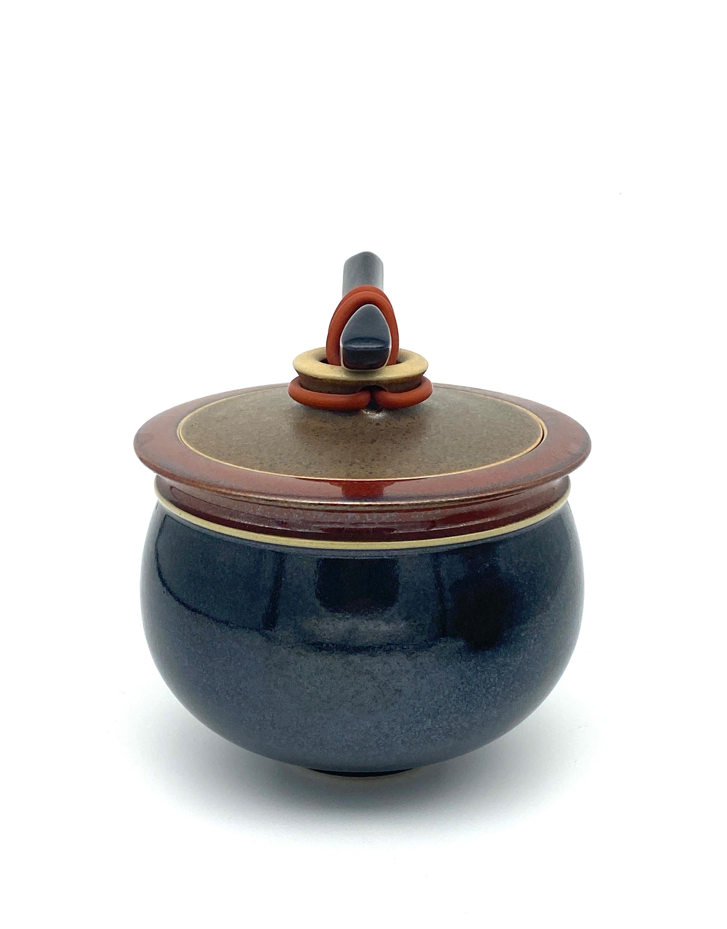 Japanese Artist Ceramics by Jerry Johns German Art Pottery For Sale 2