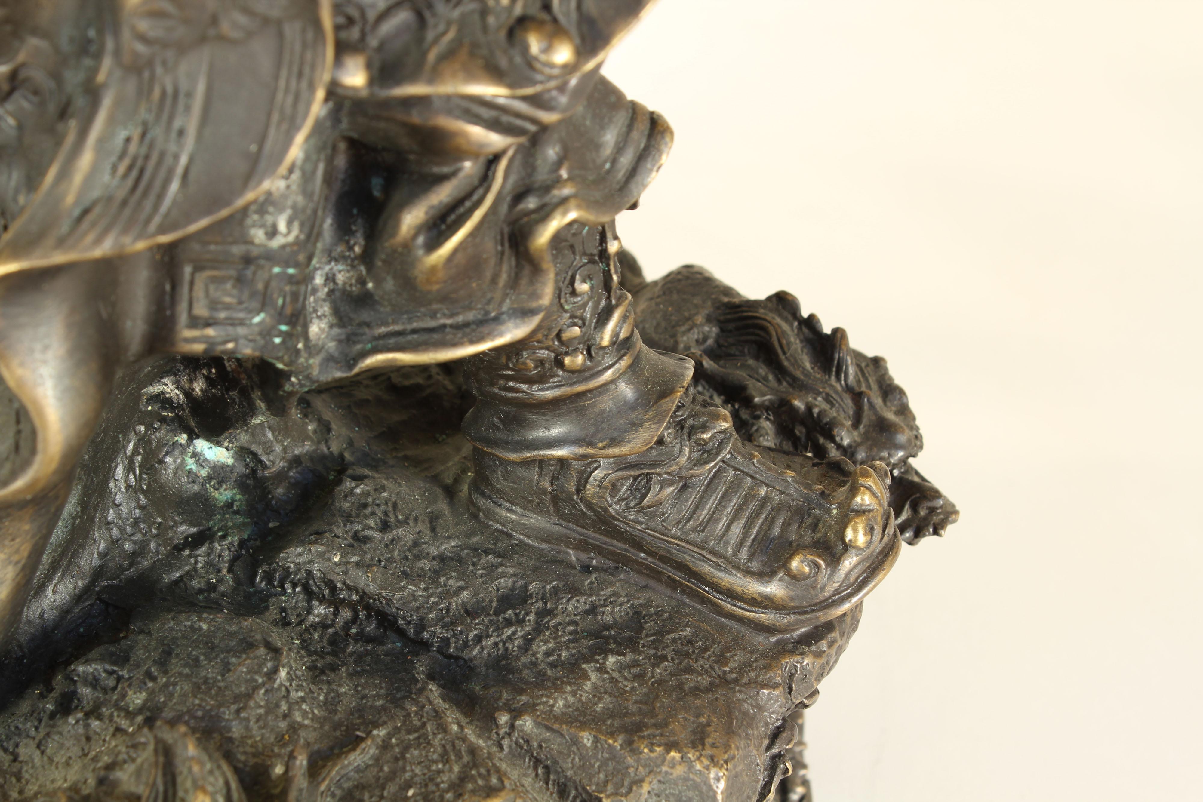 Artiste japonais, dieu de la guerre, 20e siècle, bronze en vente 4