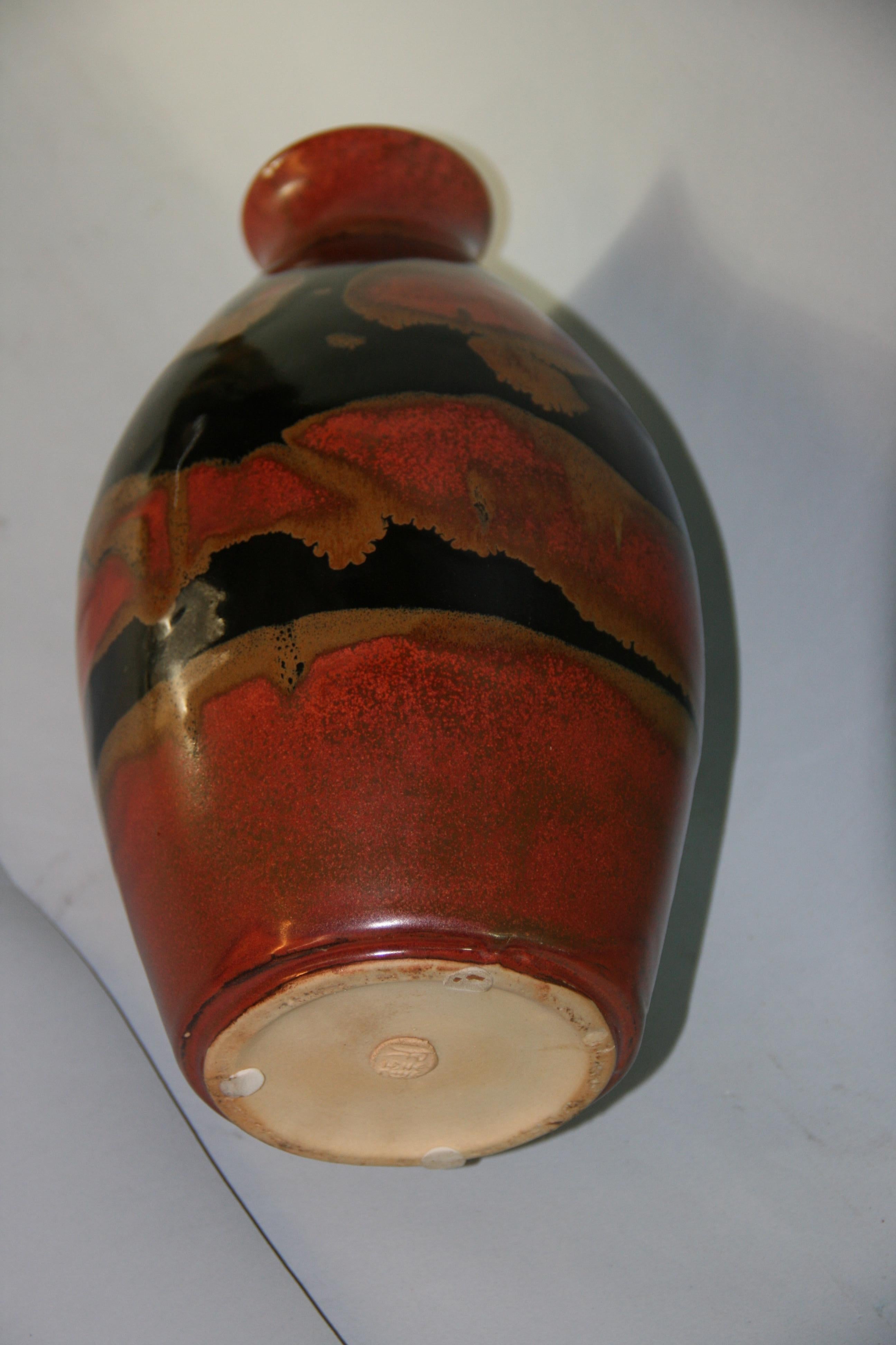 Vaso in ceramica smaltata realizzato da un artista giapponese in vendita 5